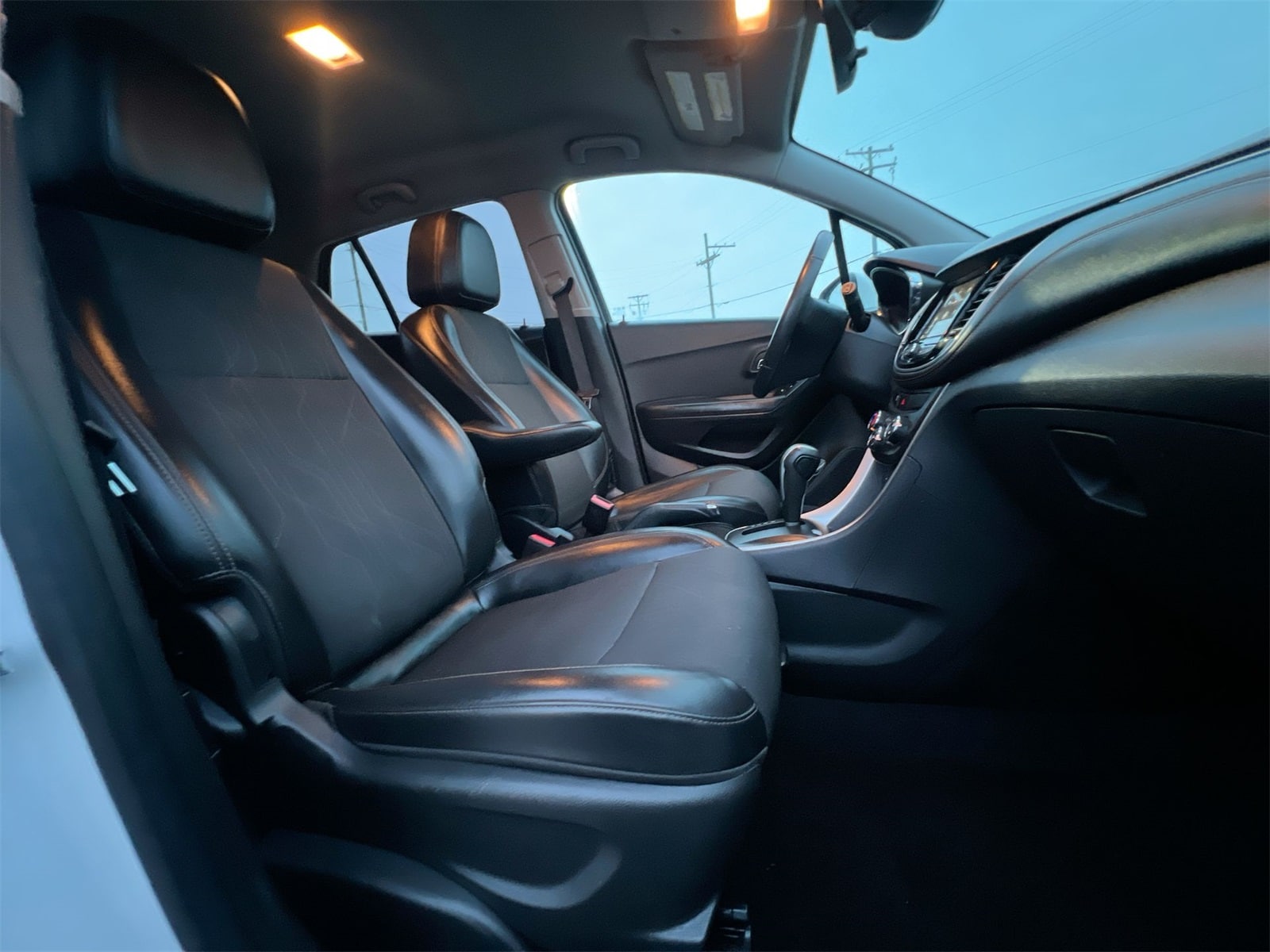 Thumbnail: 2019 Chevrolet Trax - 21