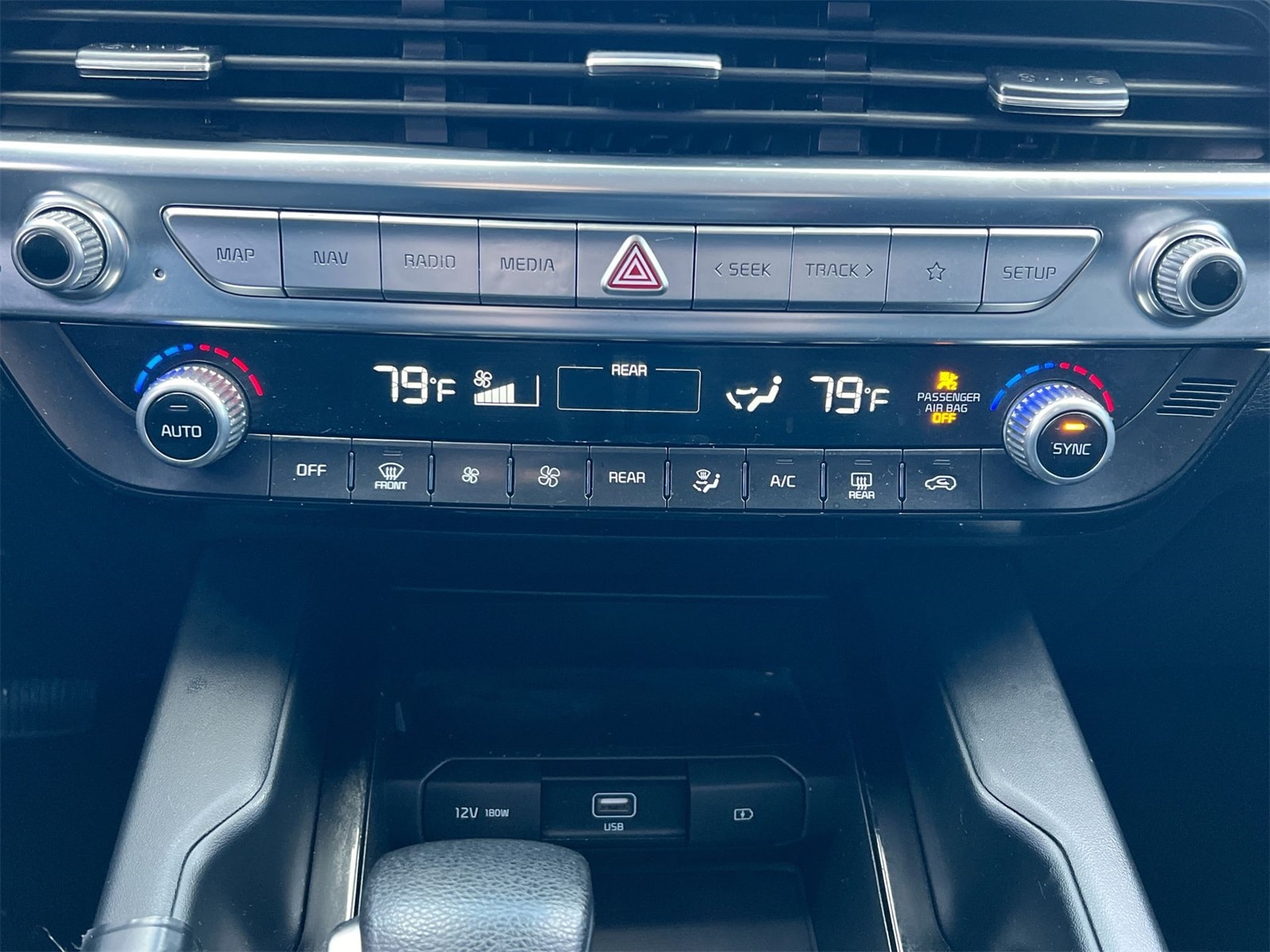 Thumbnail: 2022 Kia Telluride - 28