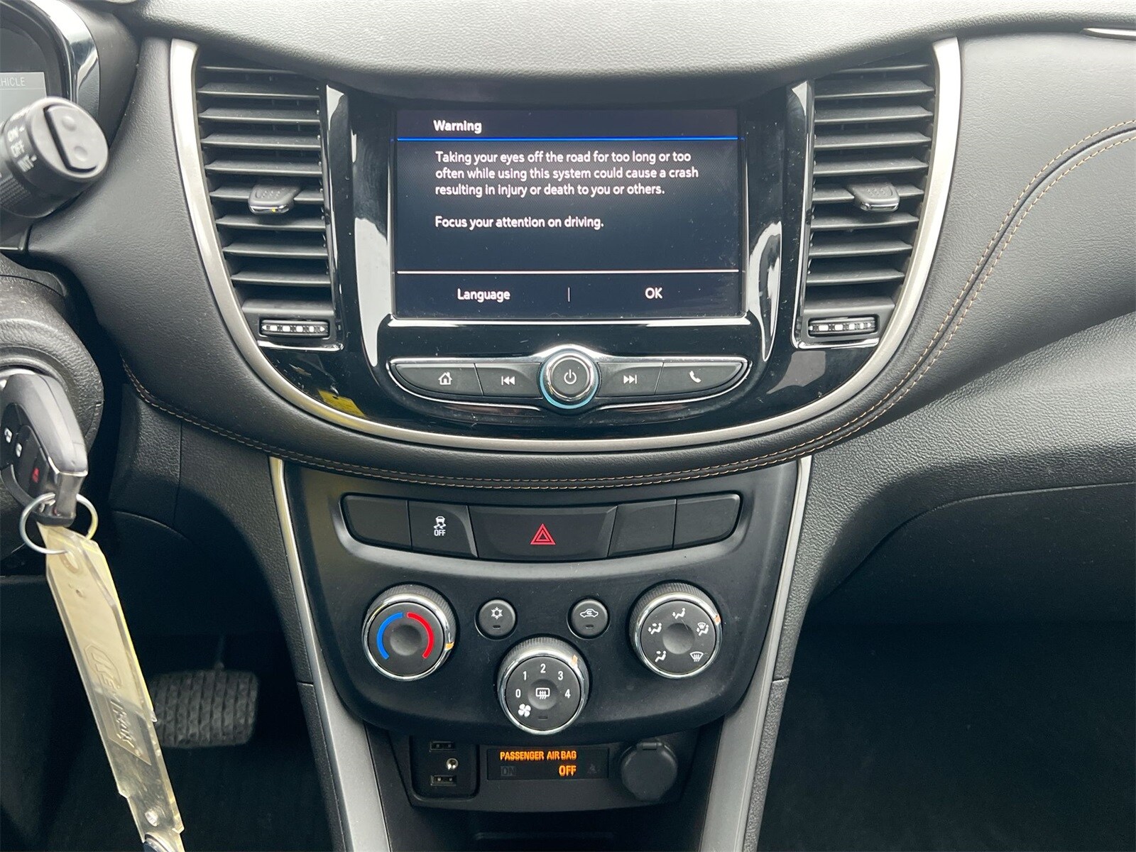 Thumbnail: 2020 Chevrolet Trax - 27