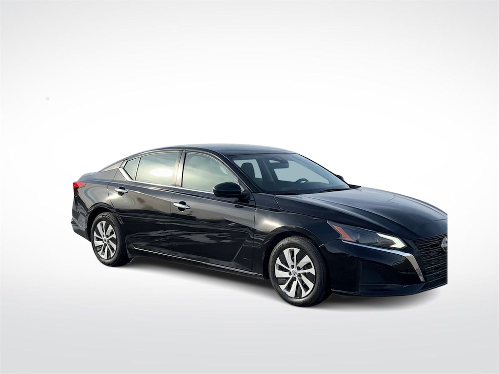Used 2023 Nissan Altima 2.5 S Sedan