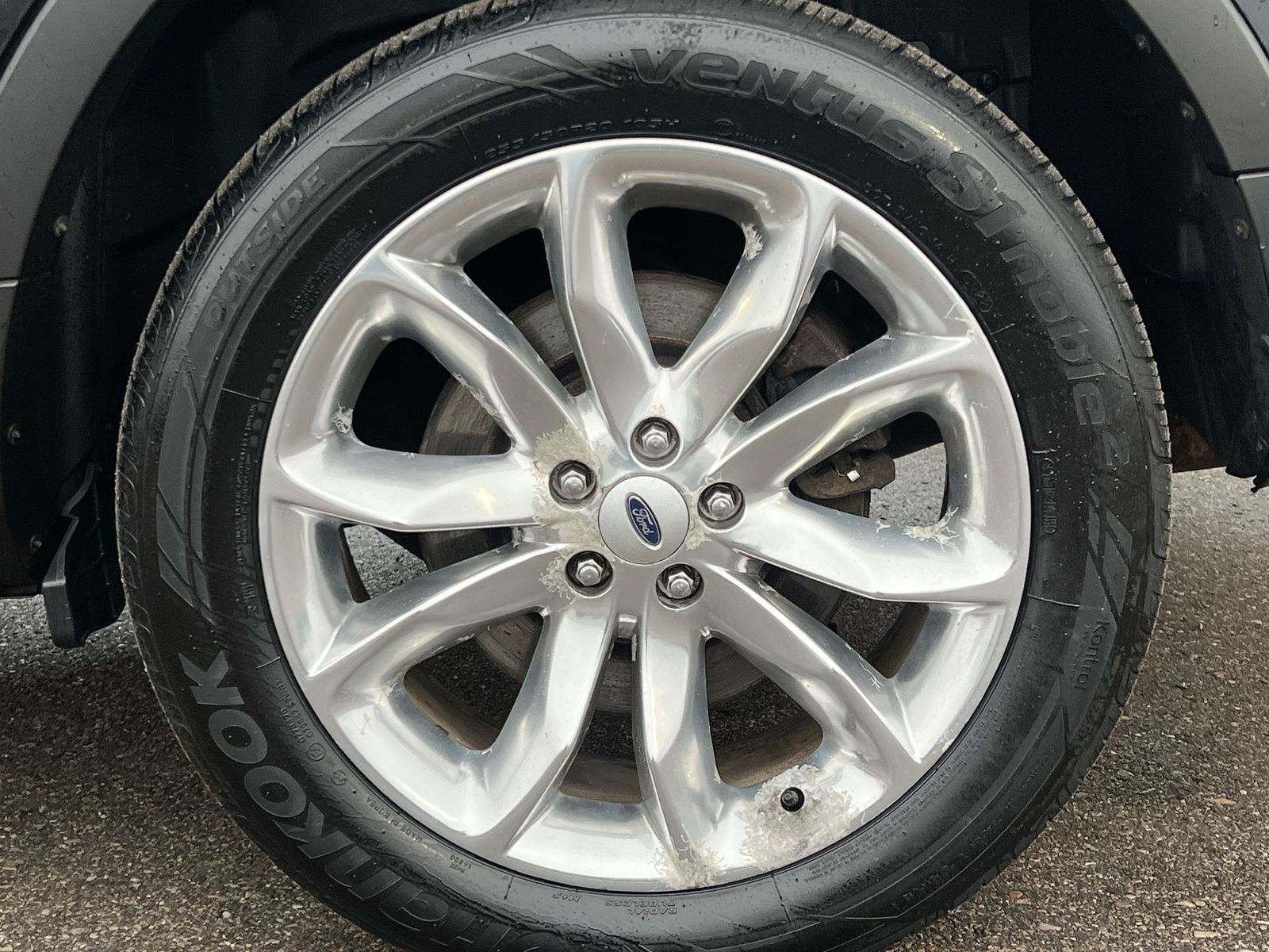 Thumbnail: 2015 Ford Explorer - 14