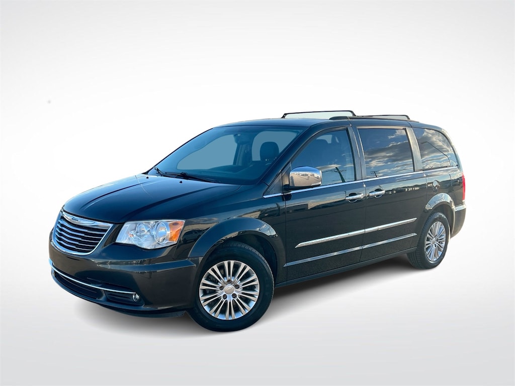 Used 2015 Chrysler Town & Country Touring-L Minivan/Van