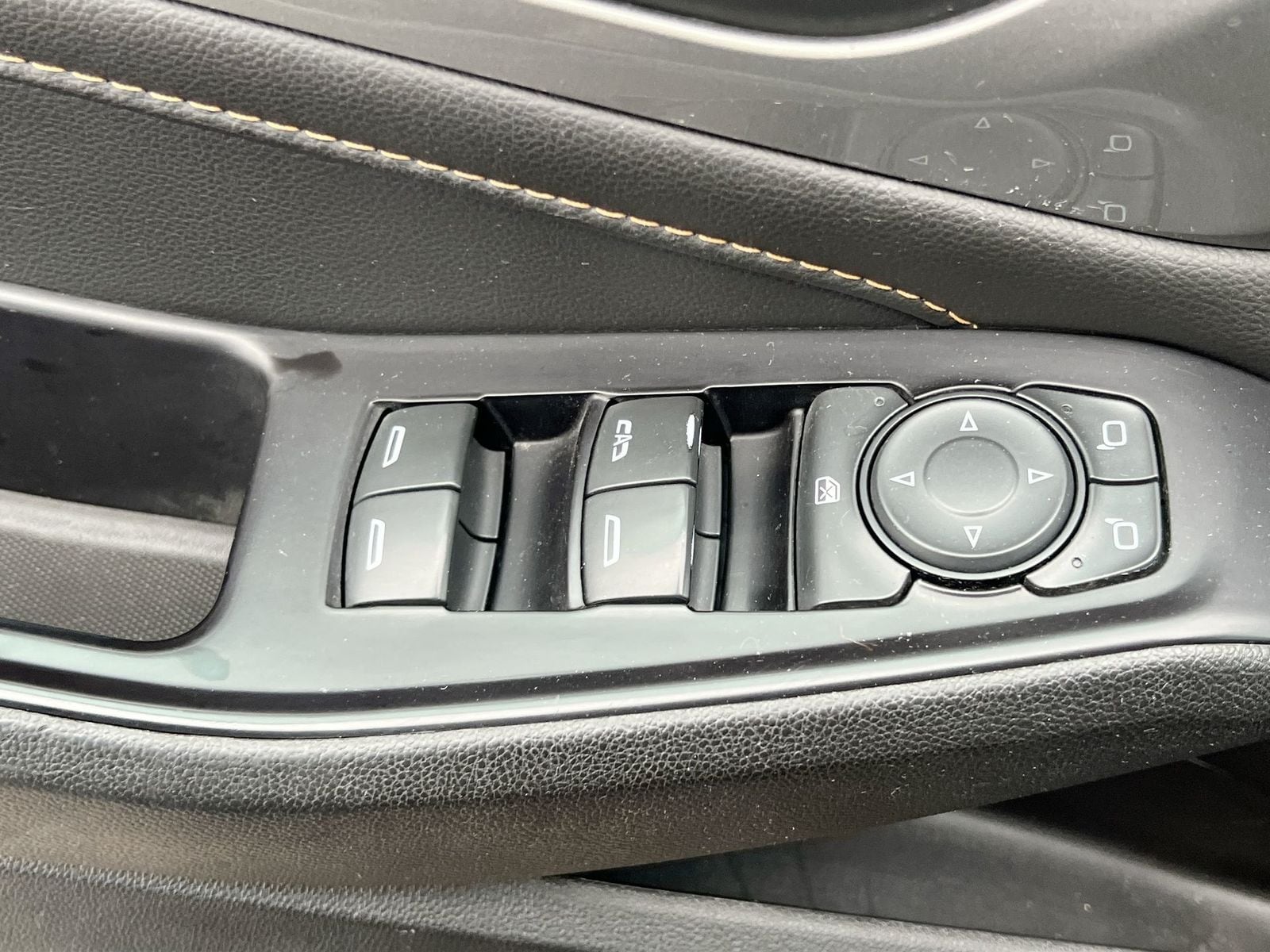 Thumbnail: 2018 Chevrolet Traverse - 17