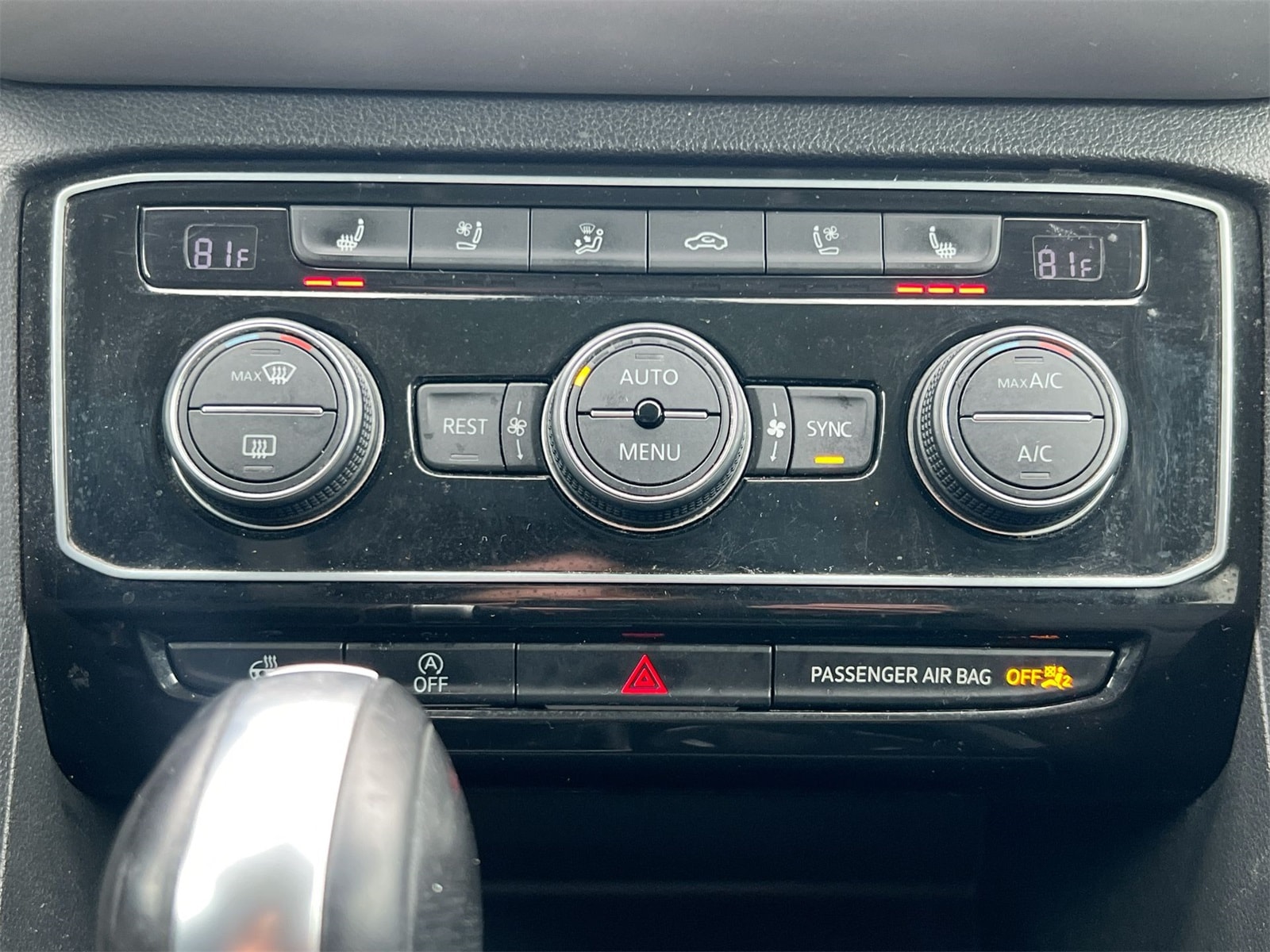 Thumbnail: 2019 Volkswagen Atlas - 28