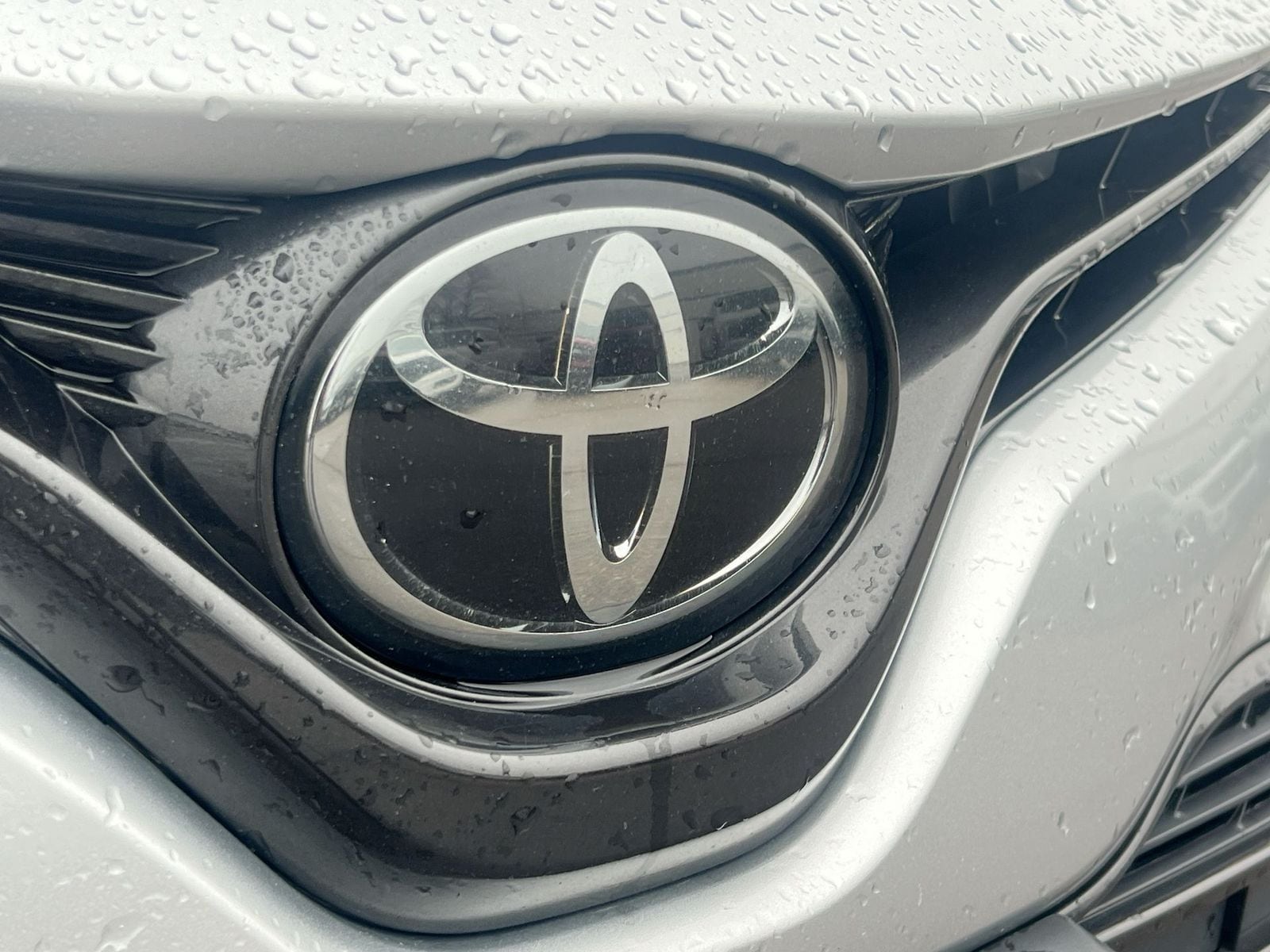 Thumbnail: 2019 Toyota Camry - 13