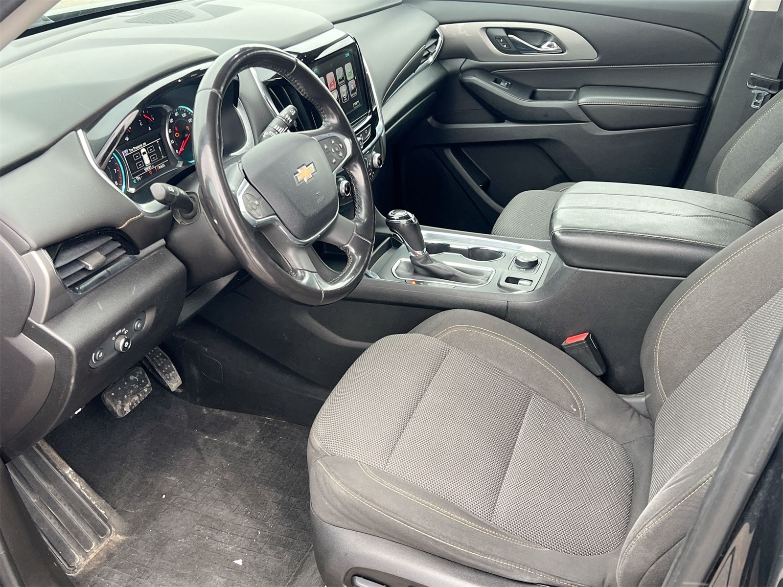 Thumbnail: 2018 Chevrolet Traverse - 10