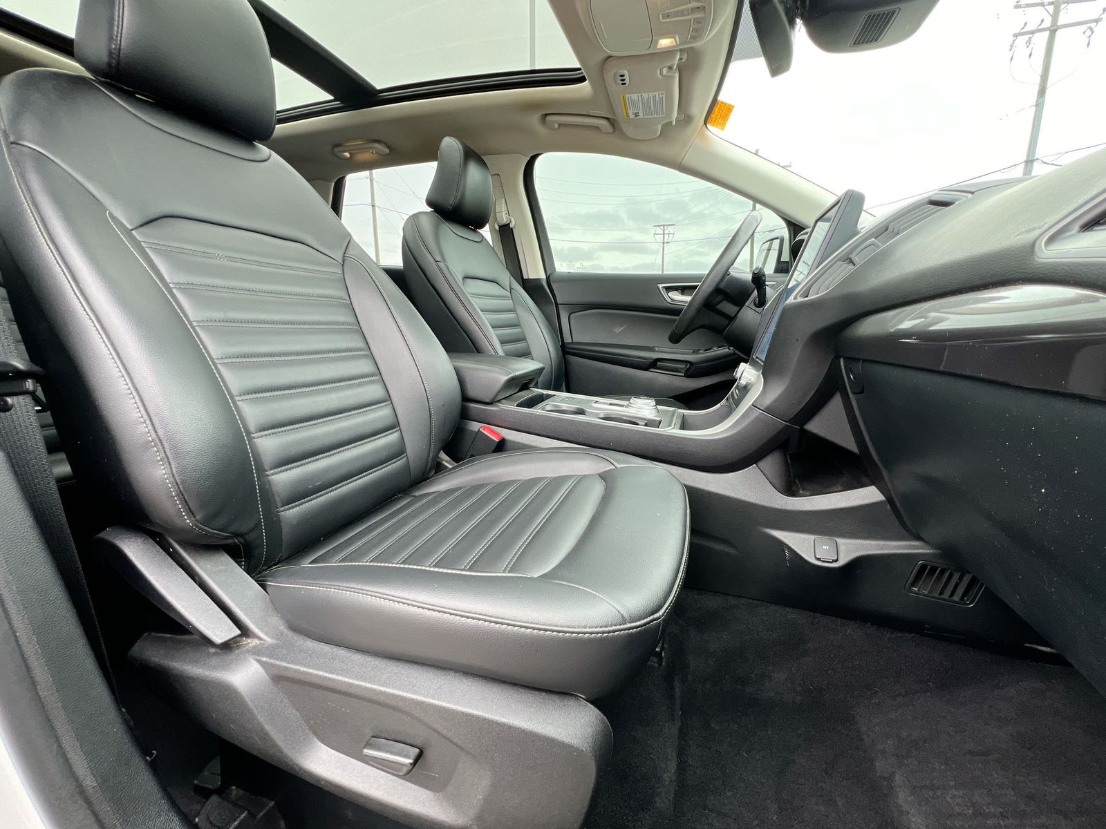 Thumbnail: 2023 Ford Edge - 21