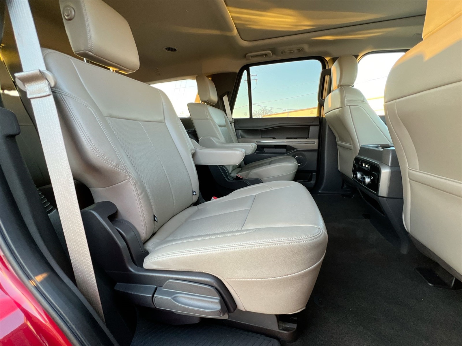 Thumbnail: 2020 Ford Expedition - 20