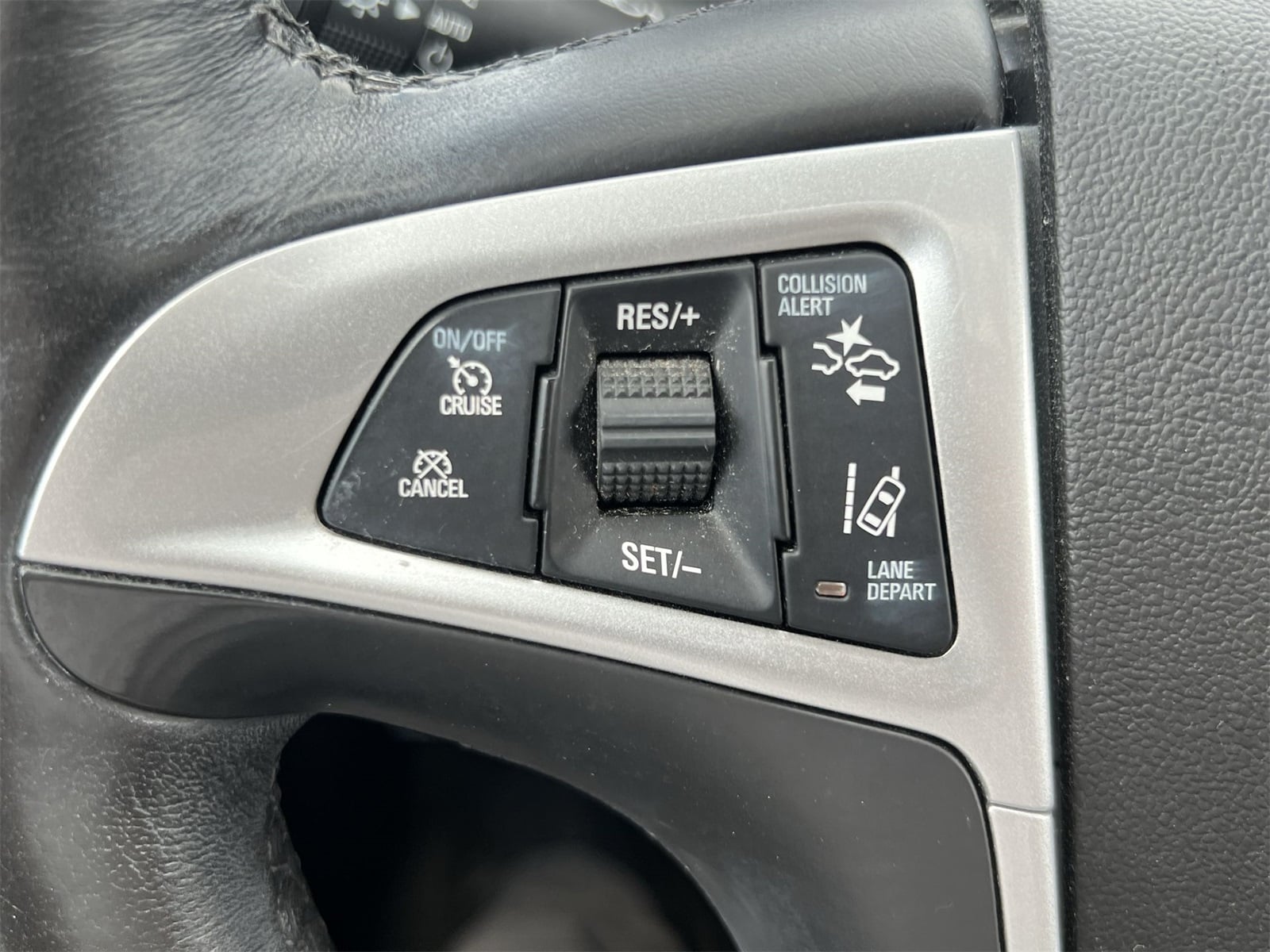 Thumbnail: 2017 GMC Terrain - 24