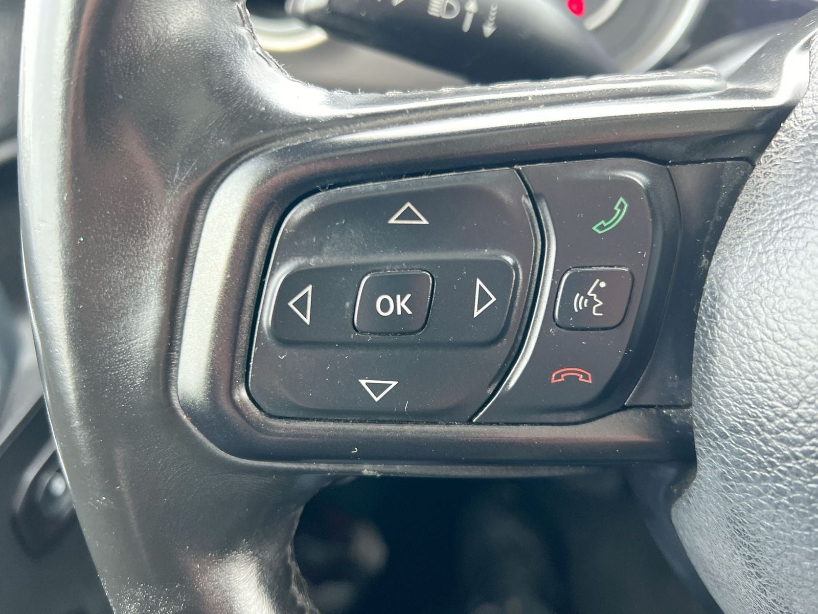 Thumbnail: 2020 Jeep Wrangler - 23