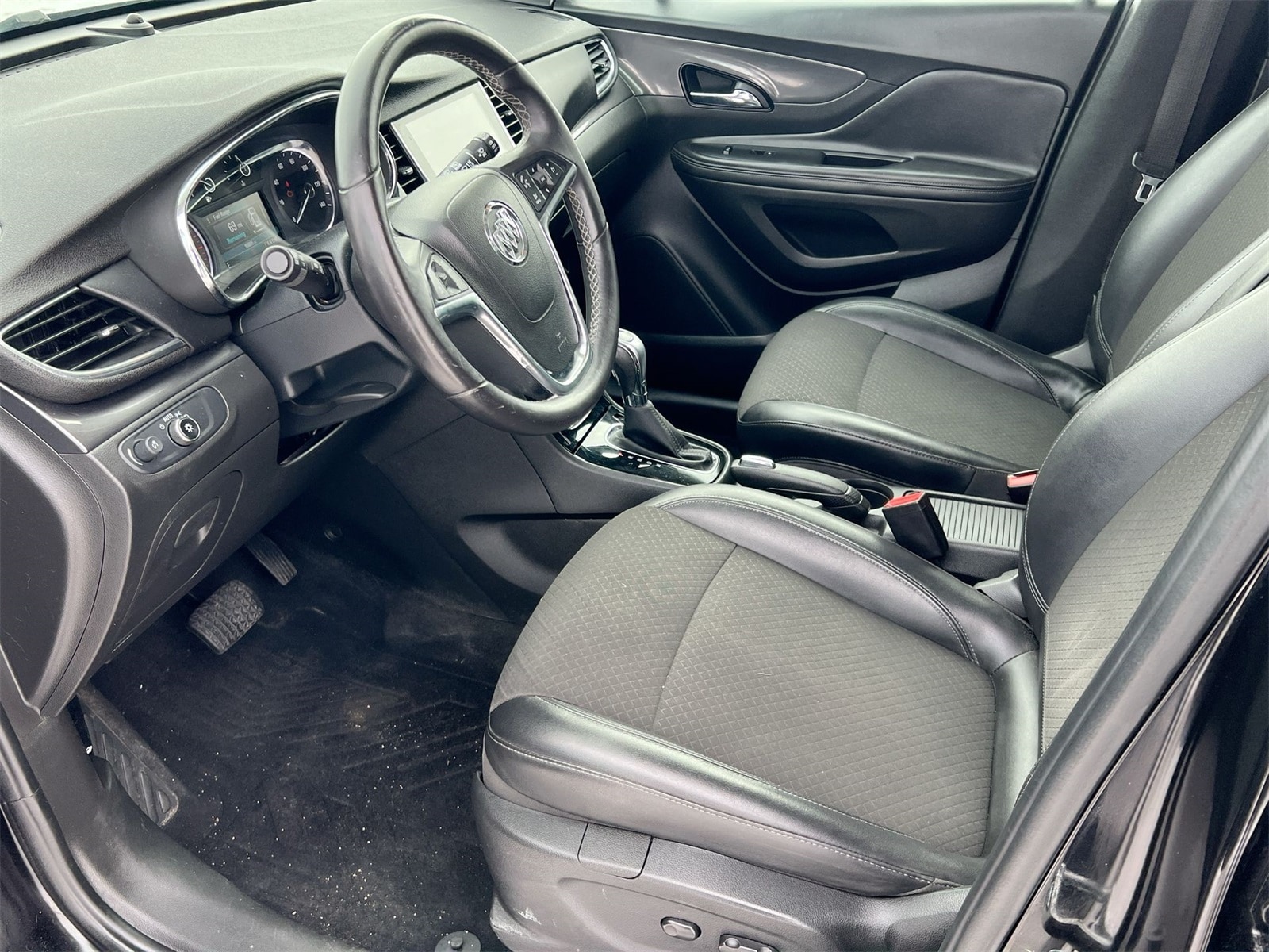 Thumbnail: 2018 Buick Encore - 10