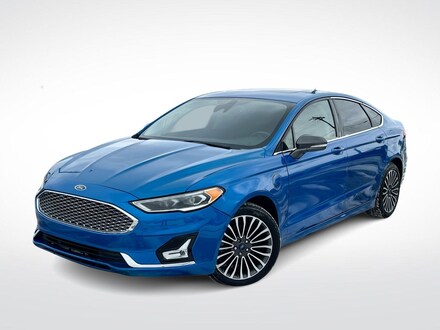2019 Ford Fusion Energi Titanium Sedan