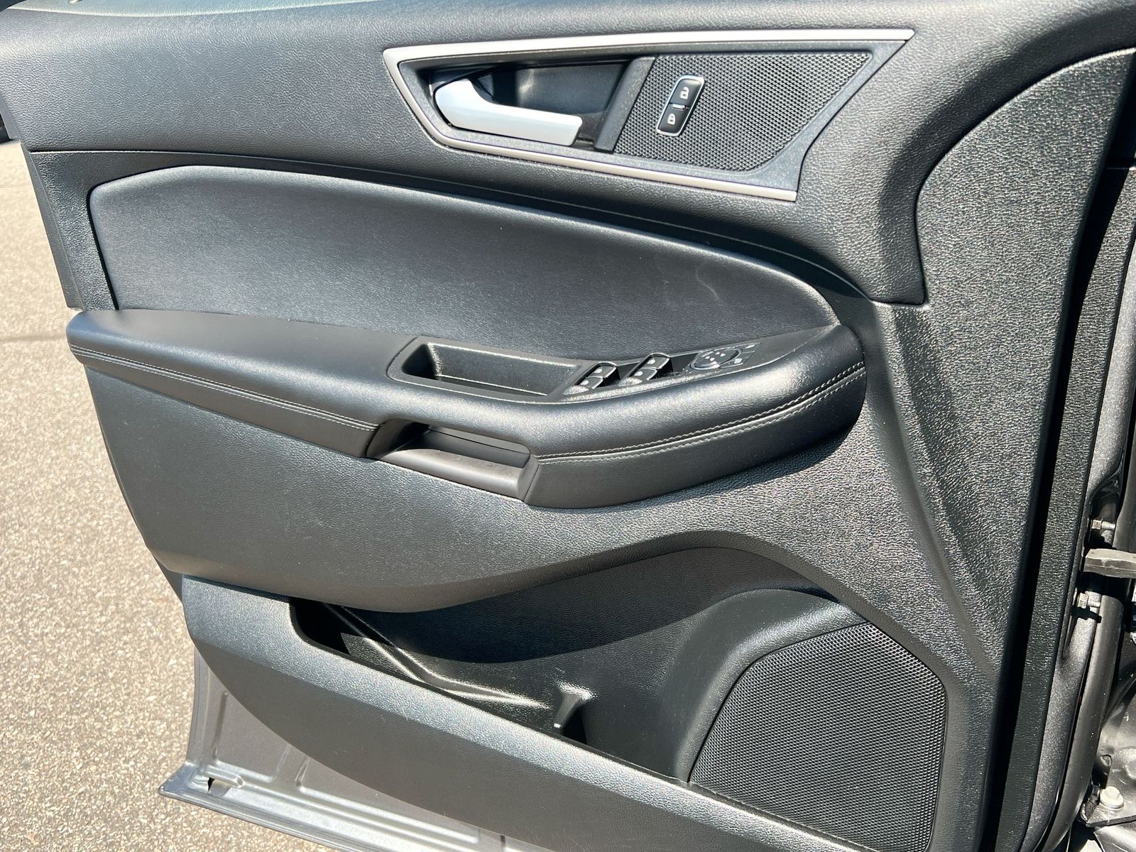 Thumbnail: 2023 Ford Edge - 30