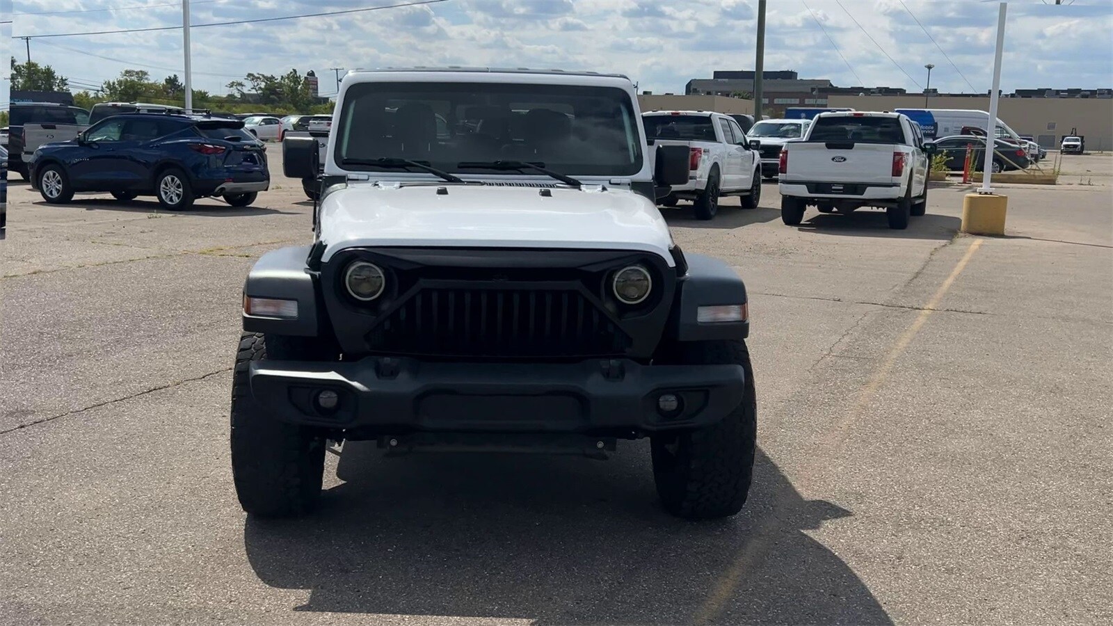 2020 Jeep Gladiator Sport photo 3