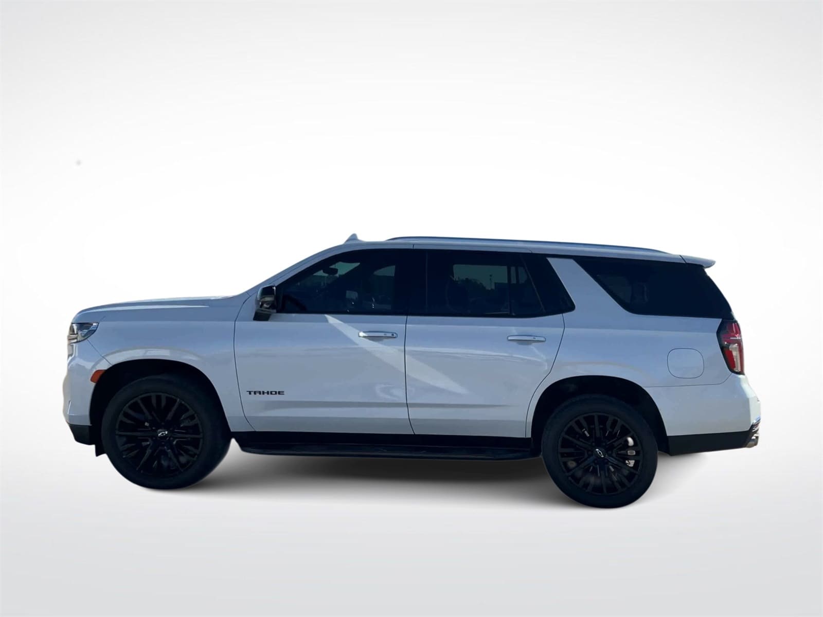 Thumbnail: 2023 Chevrolet Tahoe - 5