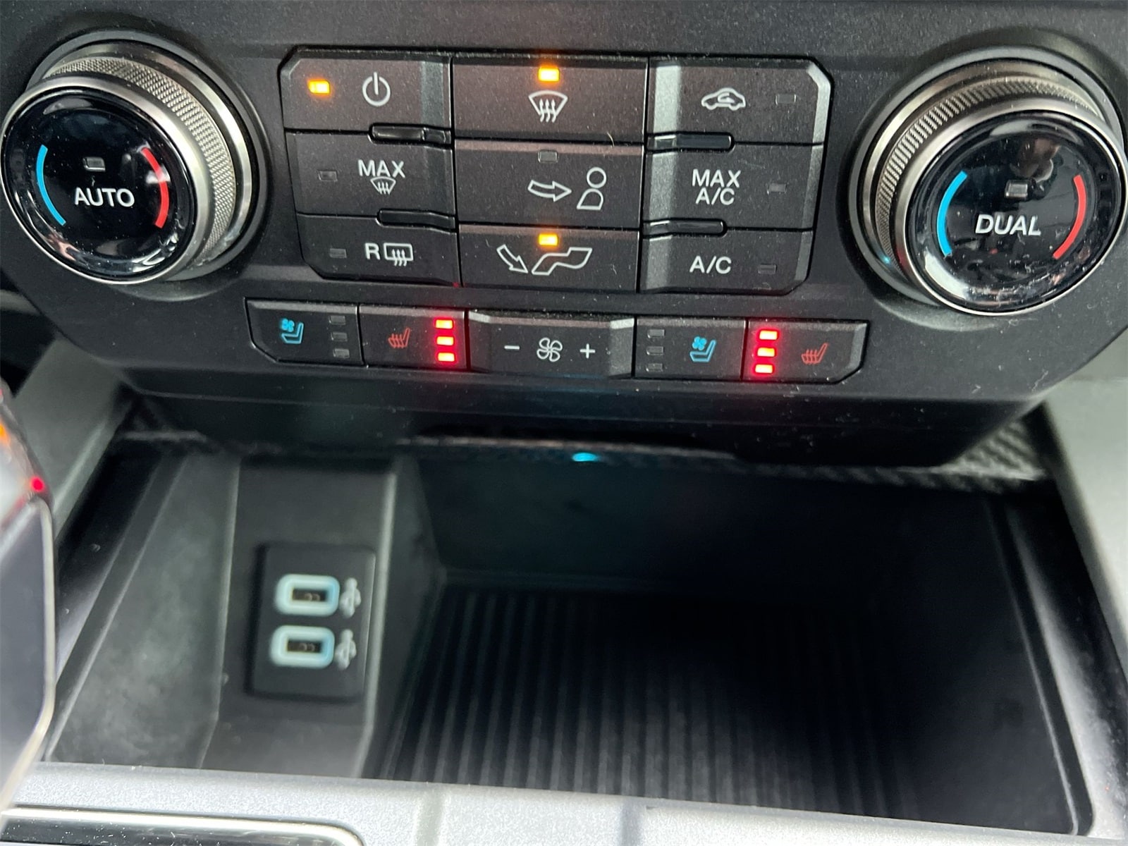 Thumbnail: 2018 Ford F-150 - 30