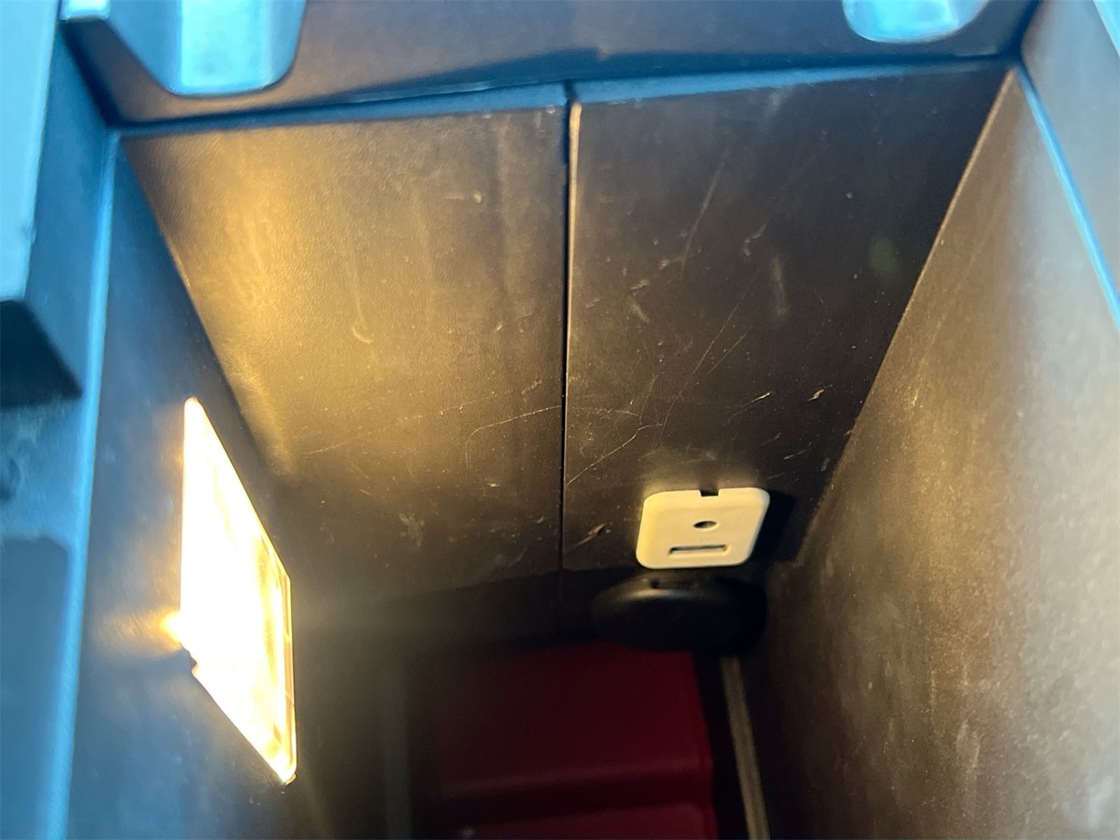 Thumbnail: 2011 Chevrolet Equinox - 30