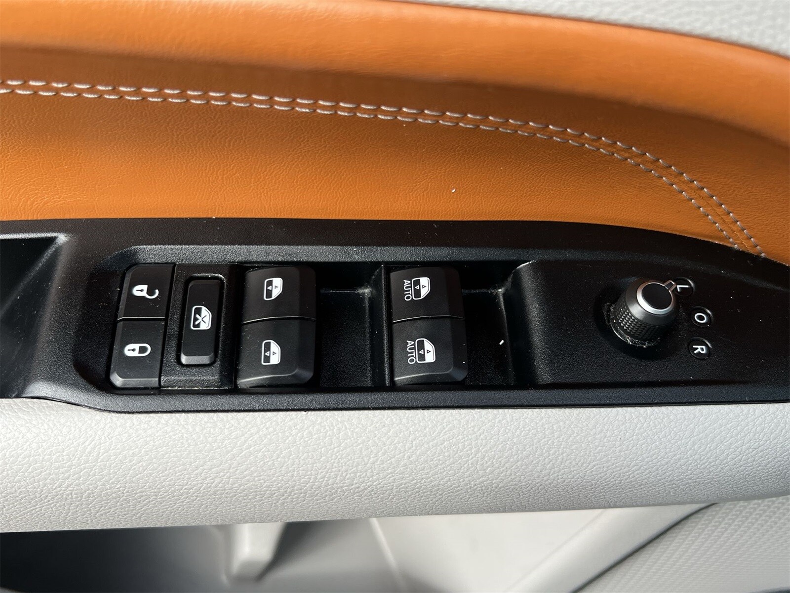 Thumbnail: 2022 Jeep Compass - 17