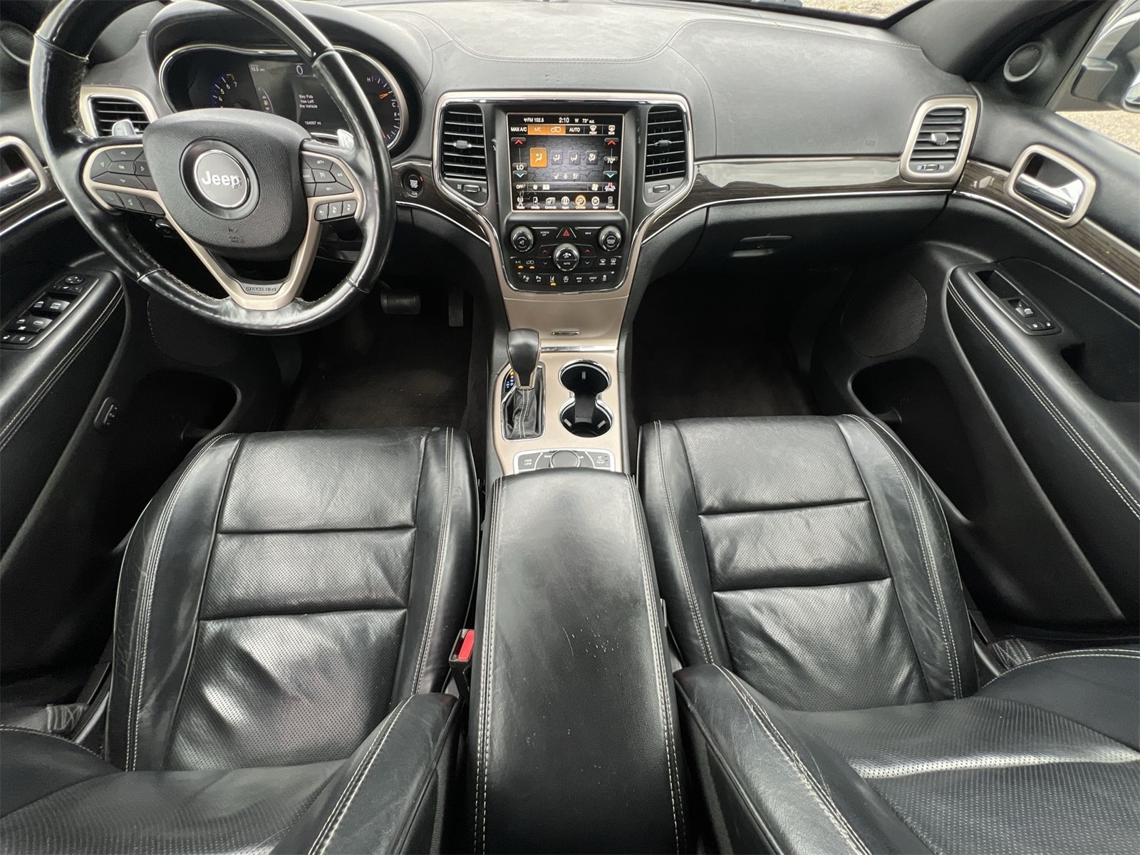 Thumbnail: 2017 Jeep Grand Cherokee - 16