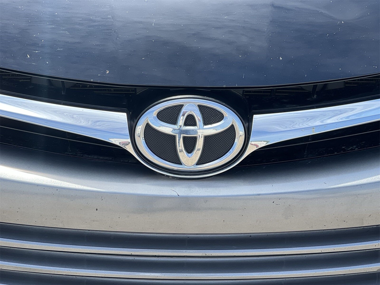 2016 Toyota Camry XLE 12