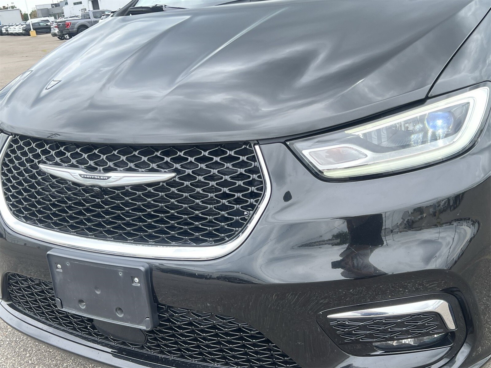 Thumbnail: 2022 Chrysler Pacifica - 11