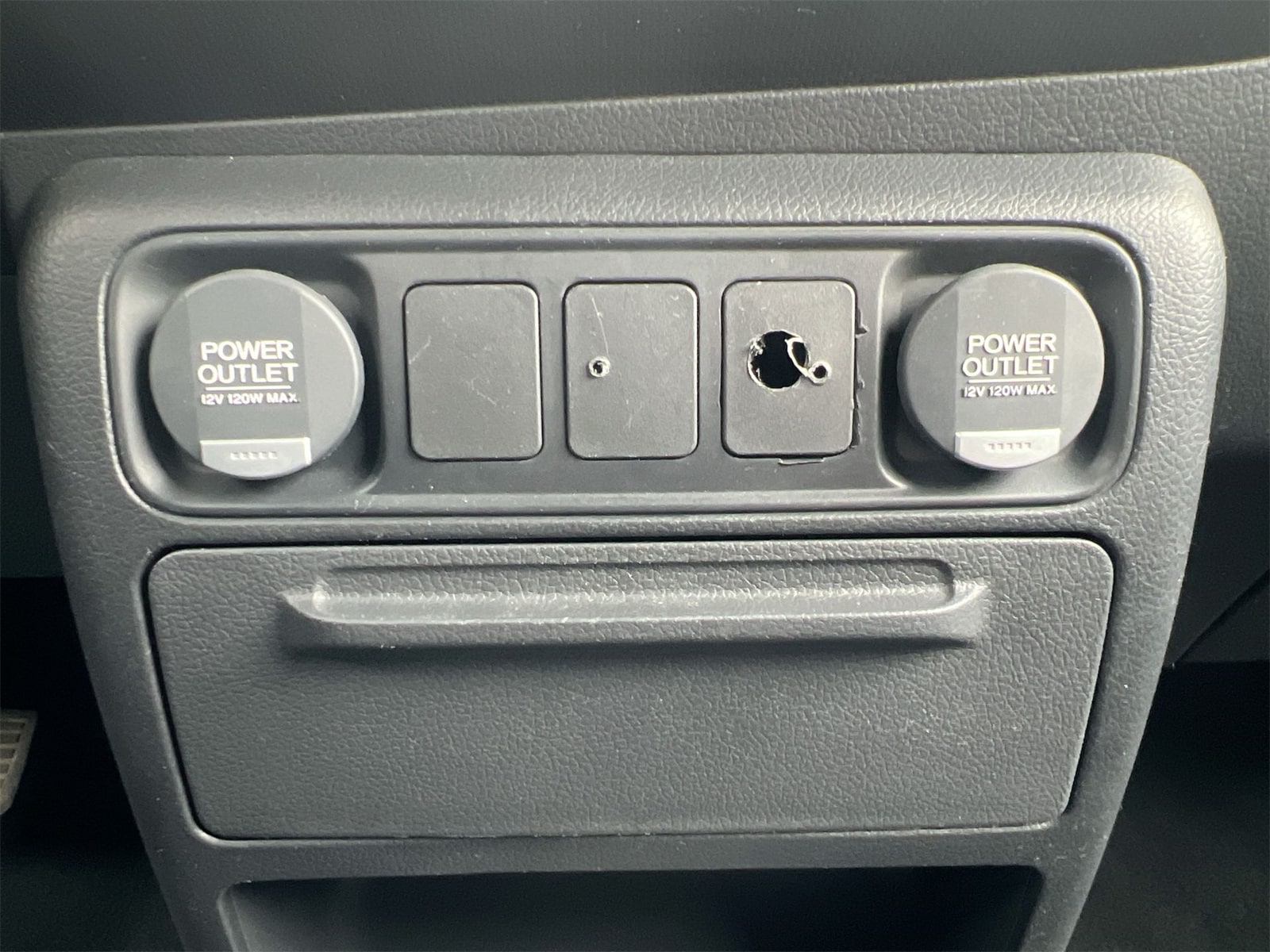 Thumbnail: 2012 Honda Ridgeline - 29