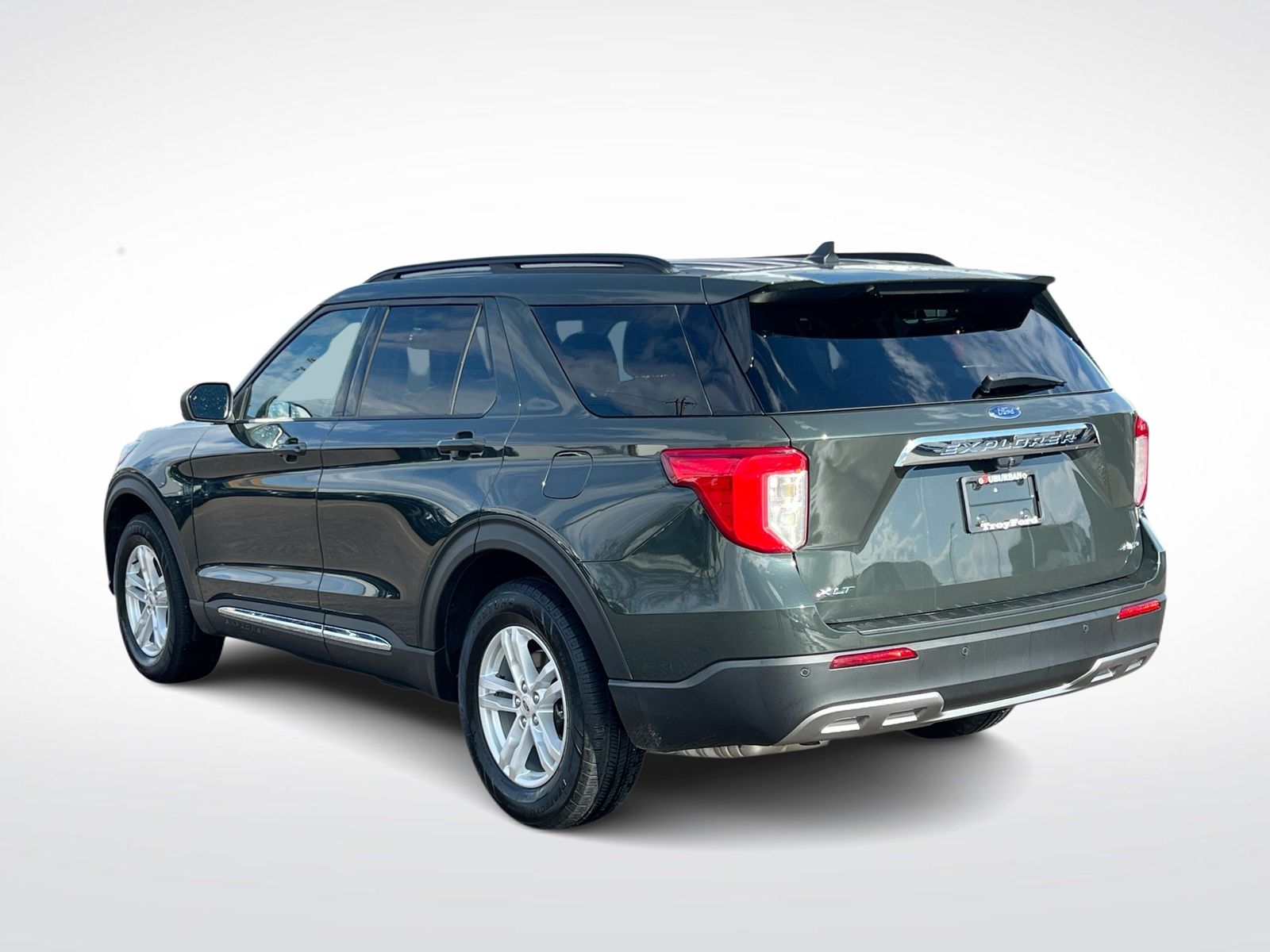 Thumbnail: 2022 Ford Explorer - 6
