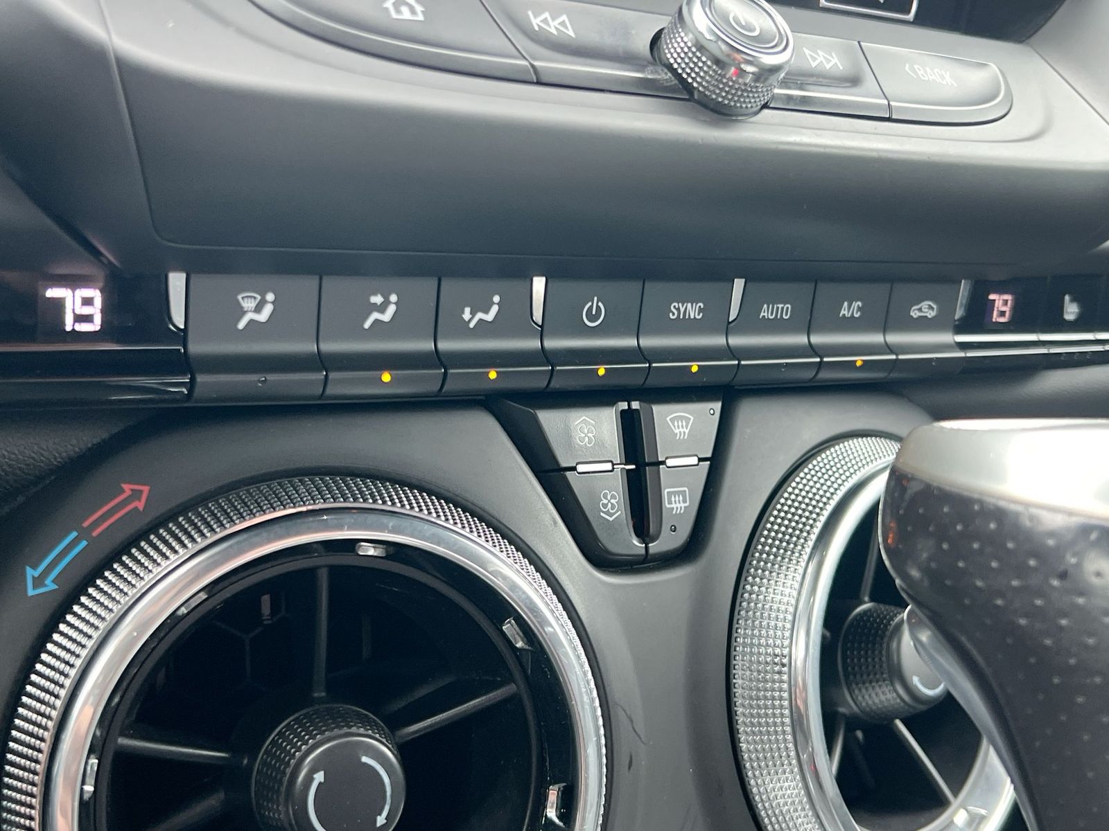 Thumbnail: 2016 Chevrolet Camaro - 31