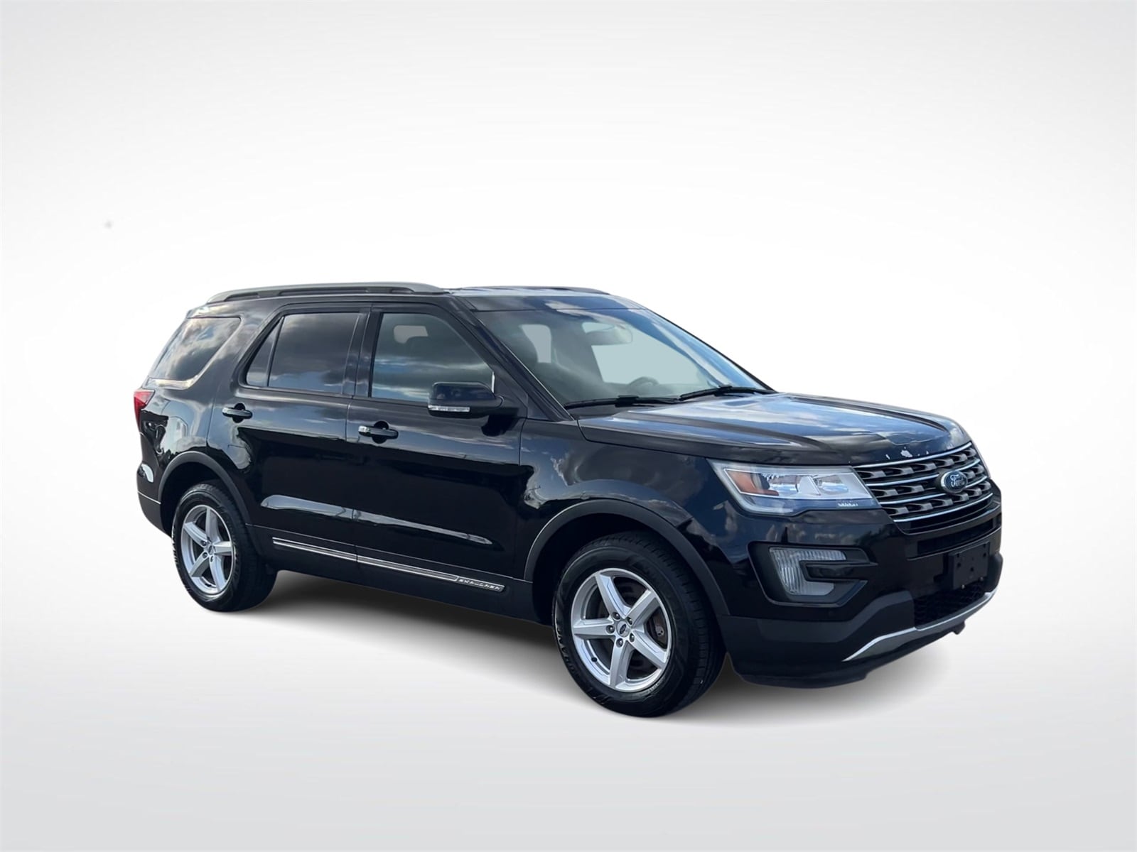 Thumbnail: 2016 Ford Explorer - 2