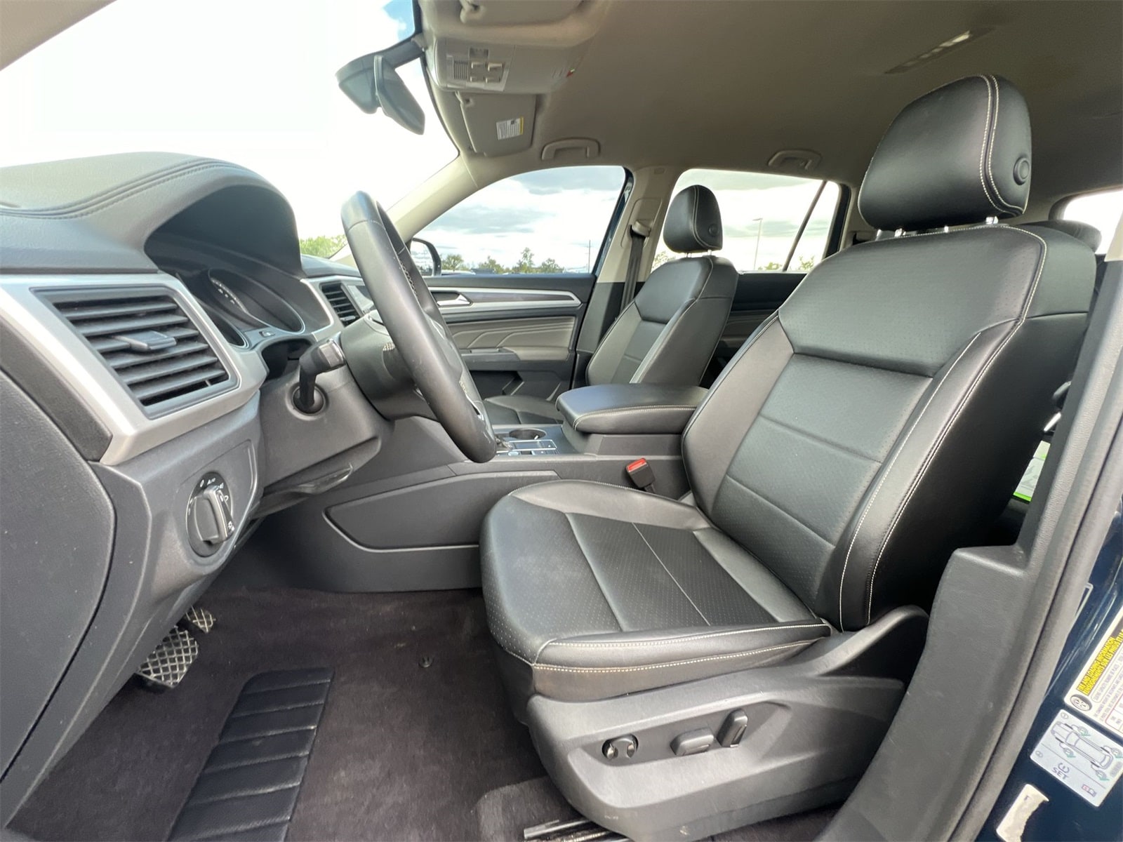 Thumbnail: 2021 Volkswagen Atlas - 17