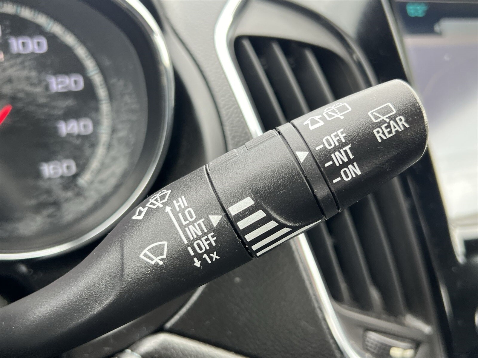 Thumbnail: 2017 Chevrolet Cruze - 26