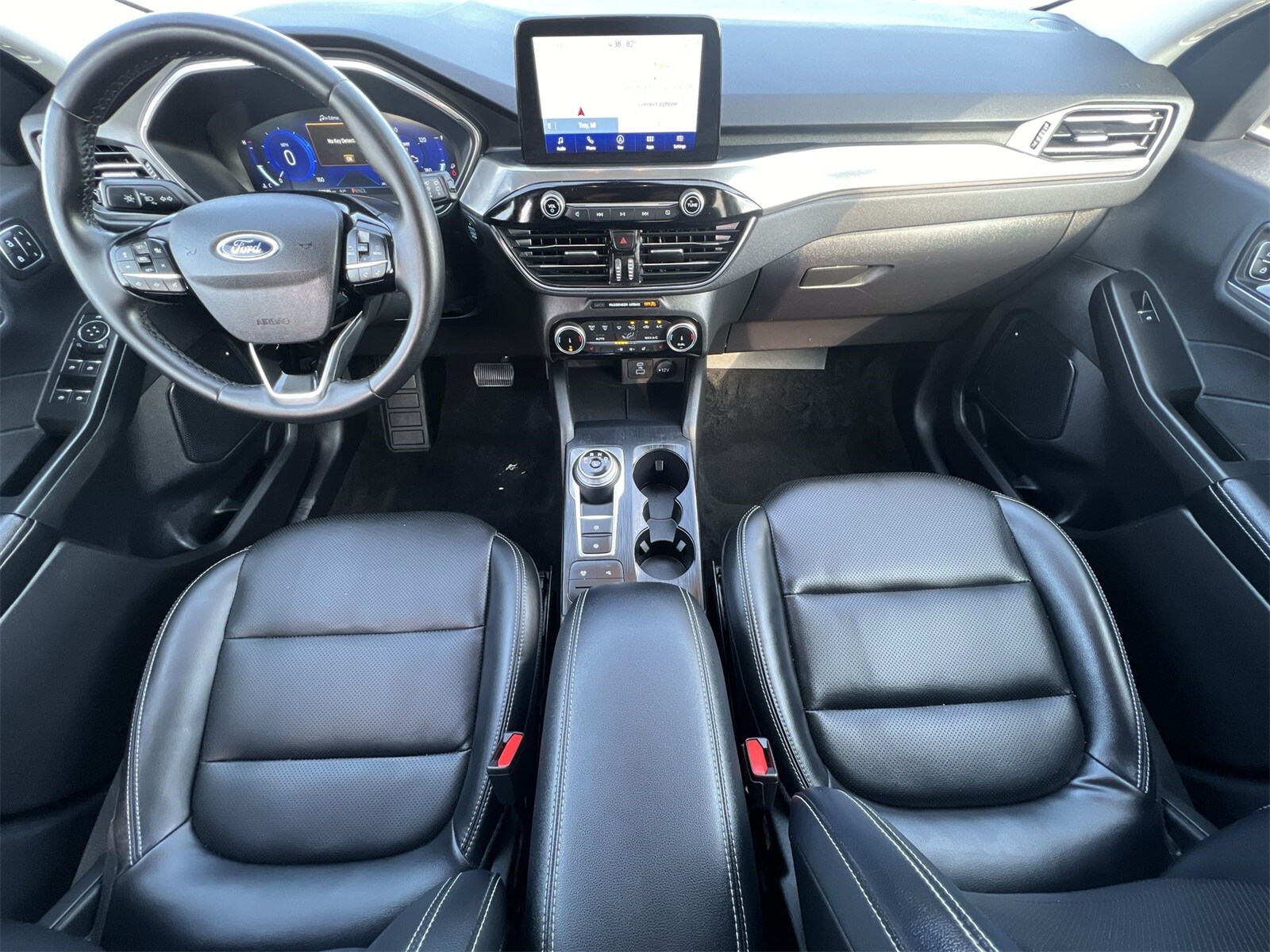 Thumbnail: 2022 Ford Escape - 16