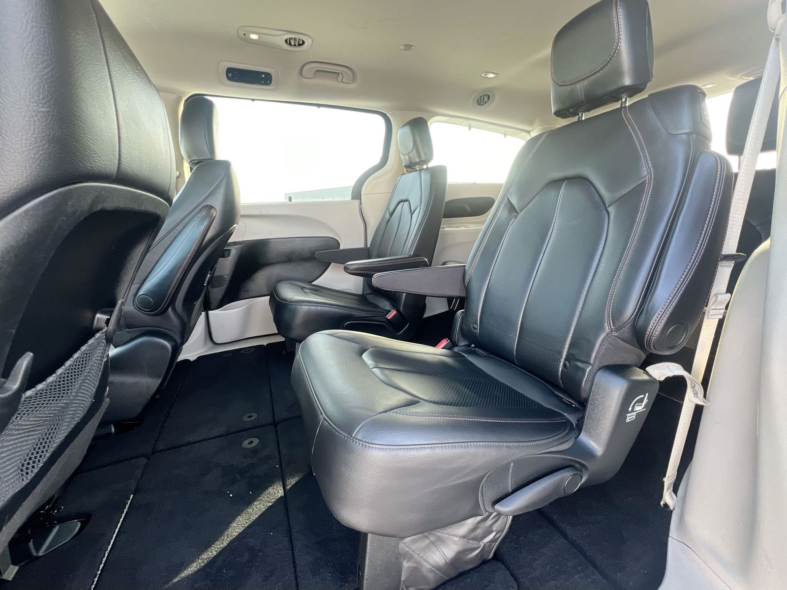 Thumbnail: 2019 Chrysler Pacifica - 20