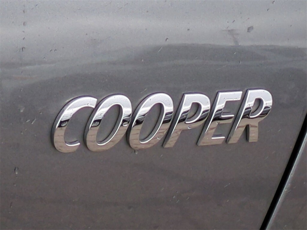 2010 MINI Cooper Base 13