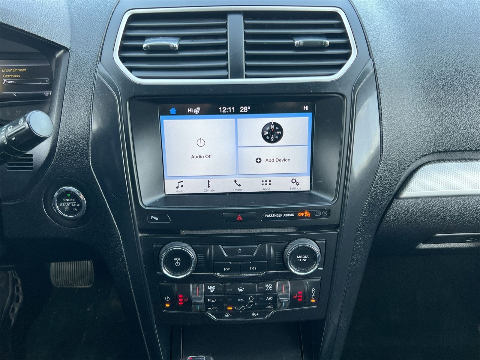 Thumbnail: 2017 Ford Explorer - 27