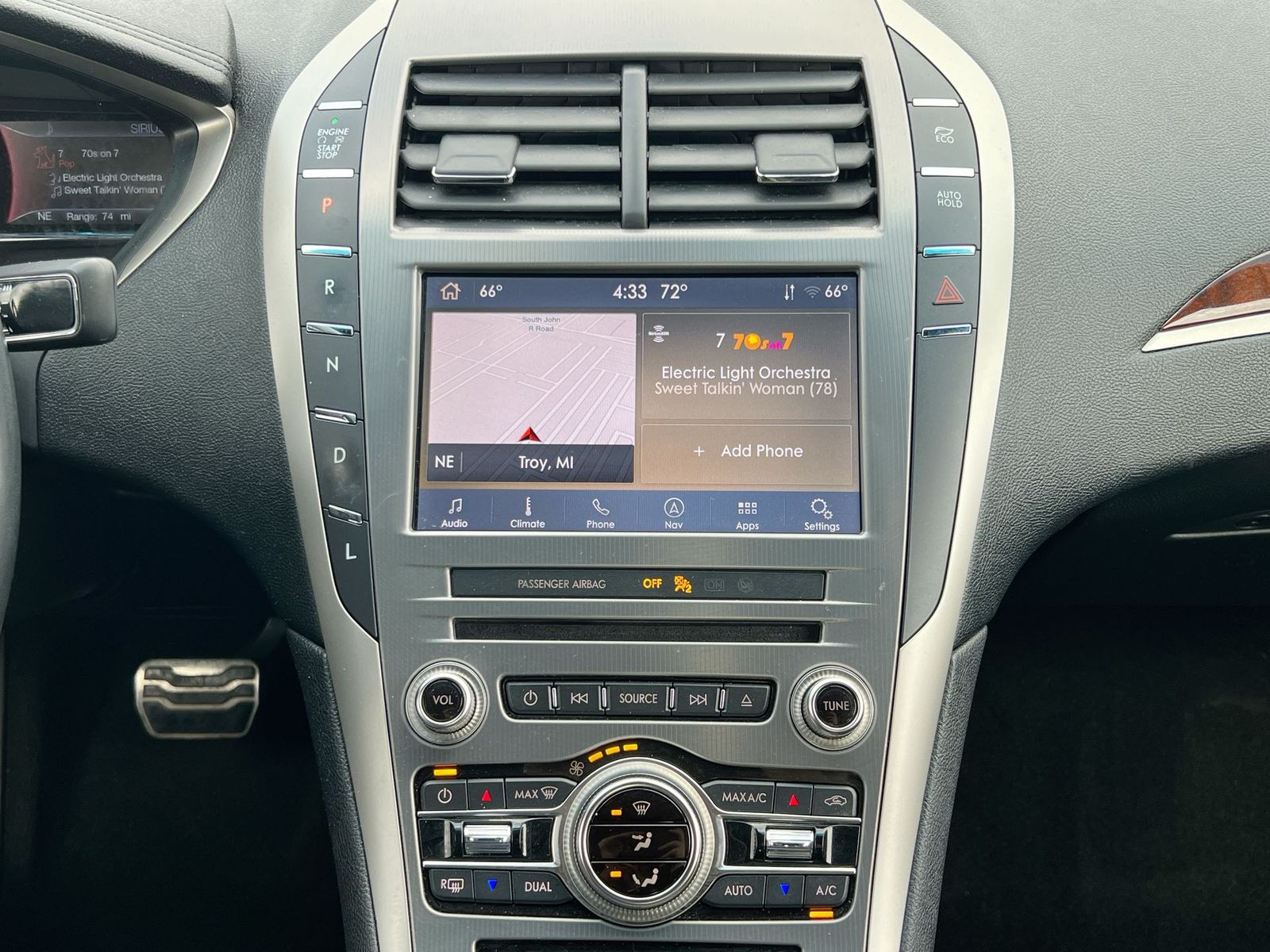 Thumbnail: 2019 Lincoln MKZ - 26