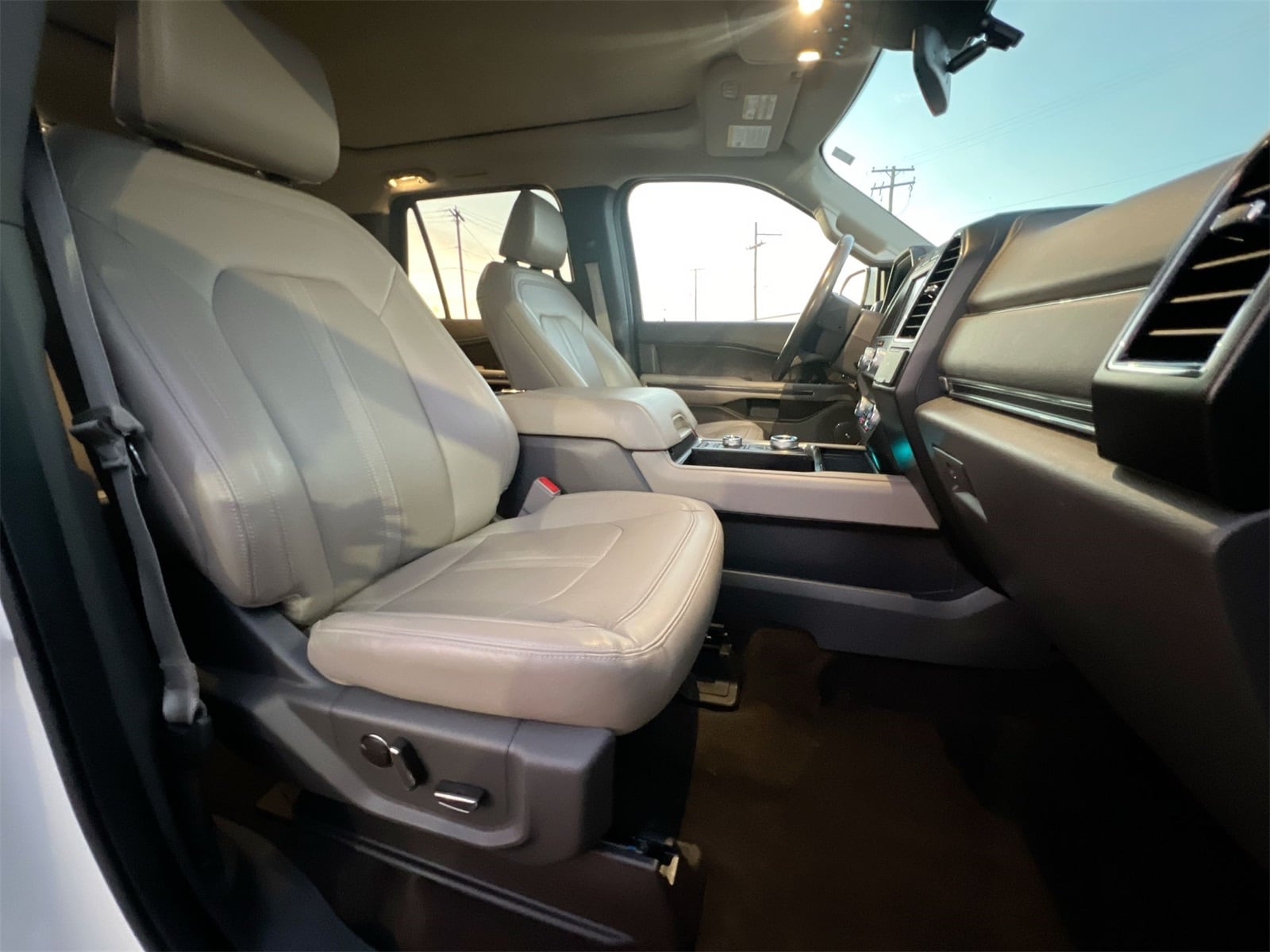 Thumbnail: 2021 Ford Expedition - 20