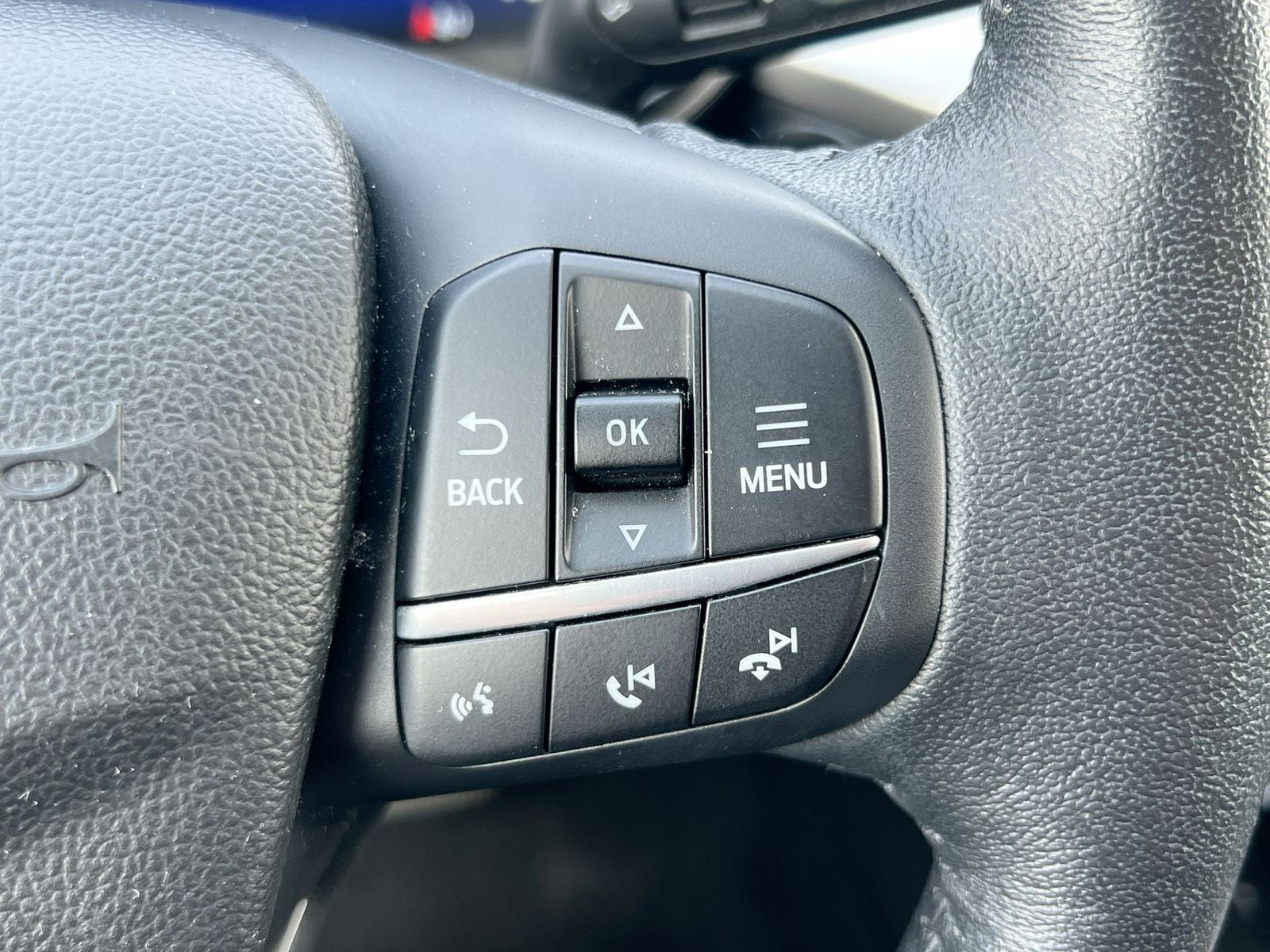 Thumbnail: 2020 Ford Escape - 24