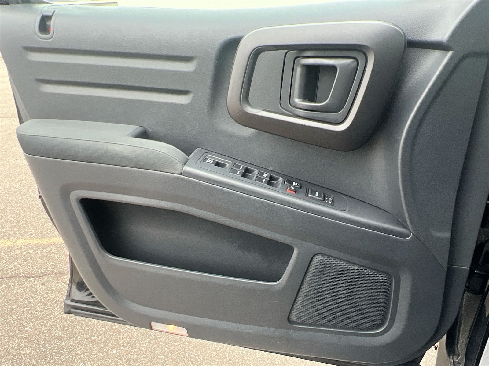 Thumbnail: 2012 Honda Ridgeline - 28