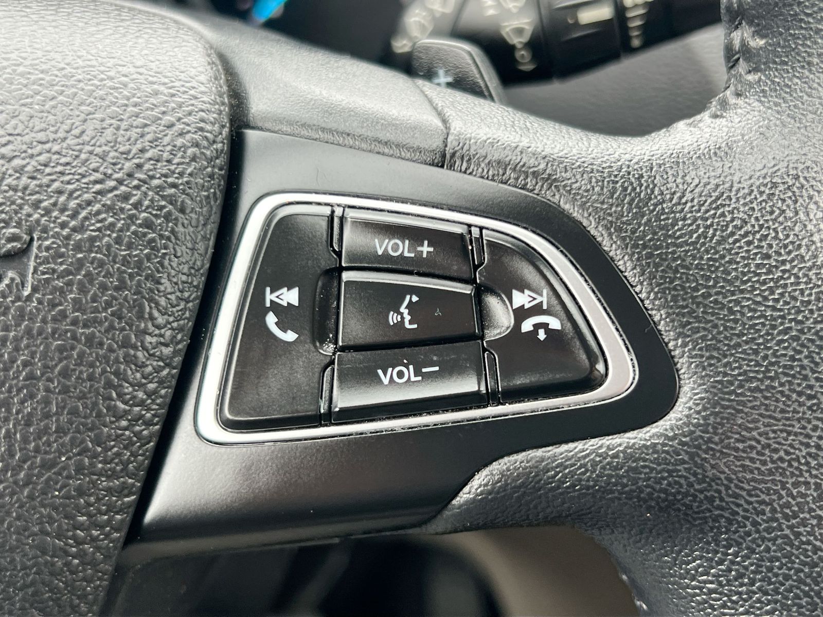 Thumbnail: 2018 Ford Escape - 24