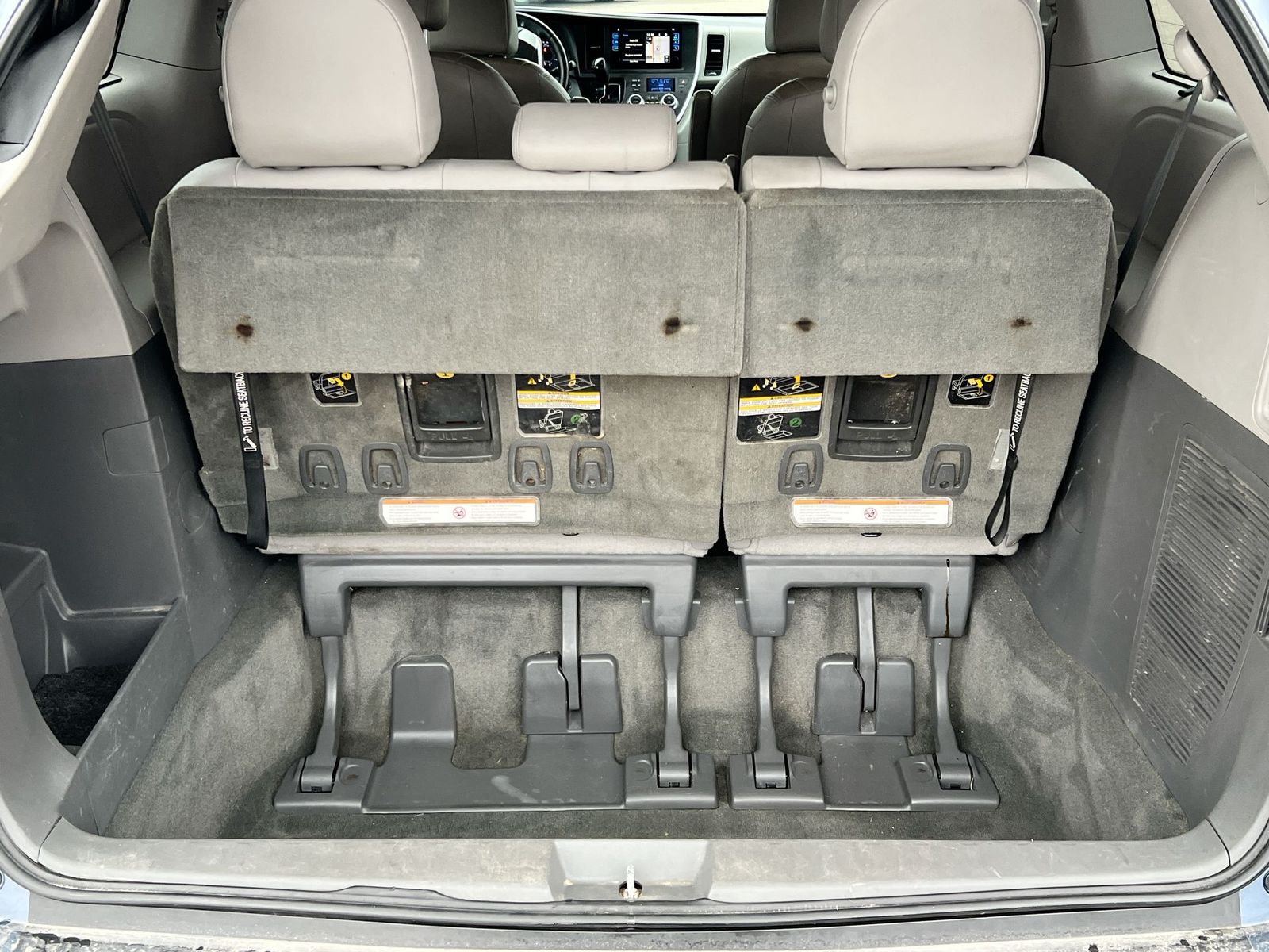 Thumbnail: 2015 Toyota Sienna - 34