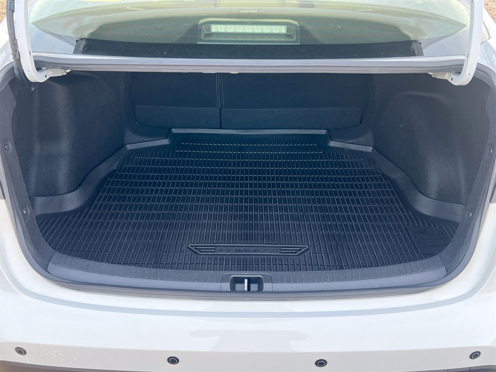 Thumbnail: 2023 Toyota Corolla - 33