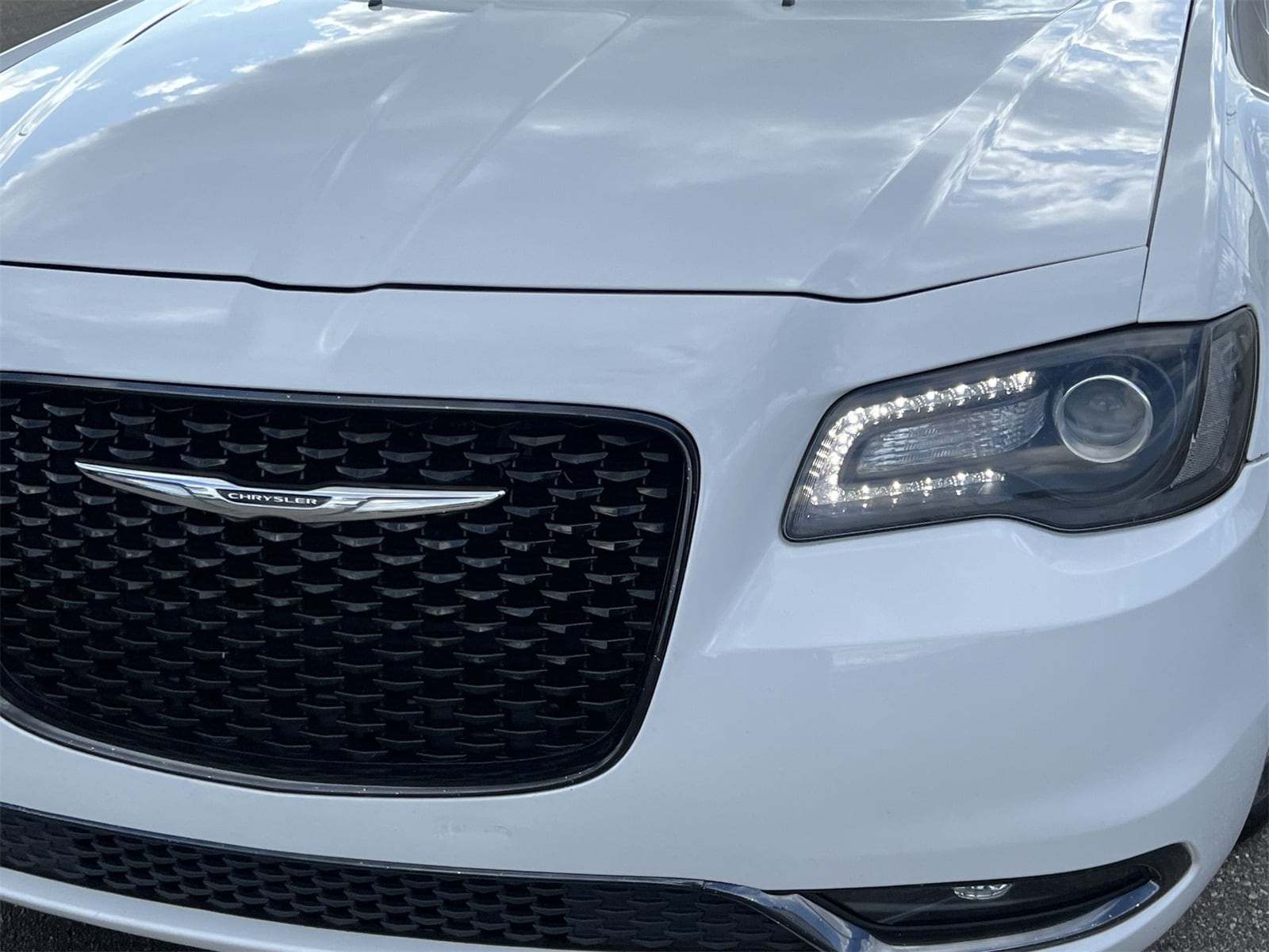 Thumbnail: 2016 Chrysler 300 - 11