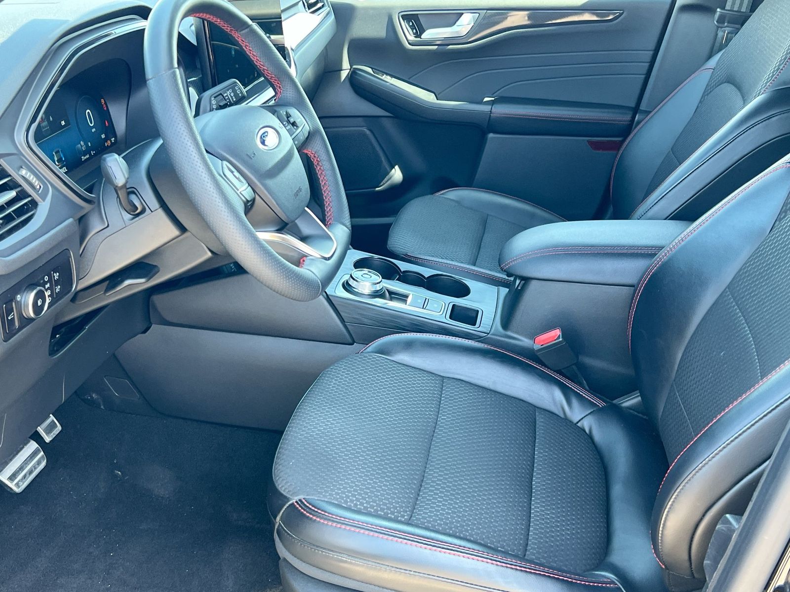 Thumbnail: 2023 Ford Escape - 10