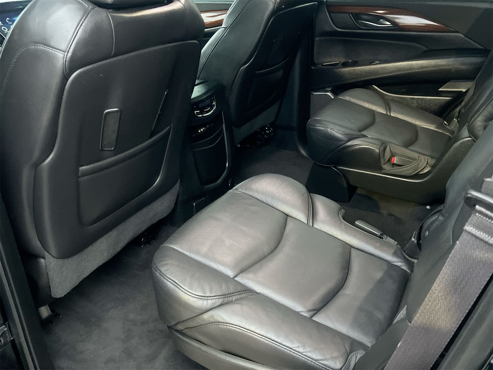 Thumbnail: 2016 Cadillac Escalade - 18