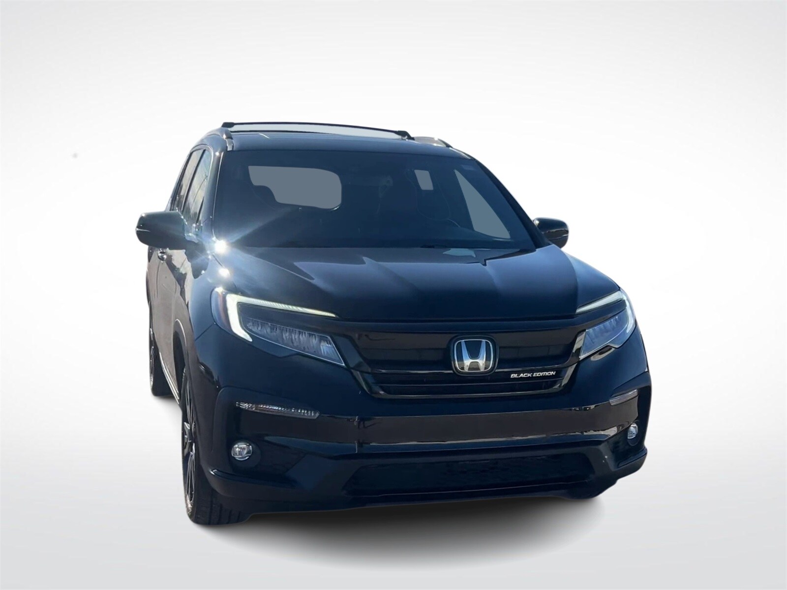 2020 Honda Pilot Black Edition photo 3