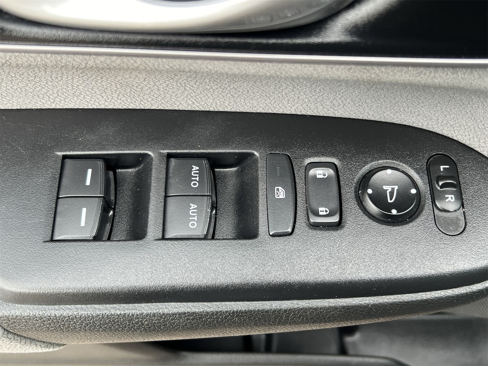 Thumbnail: 2021 Honda CR-V - 18