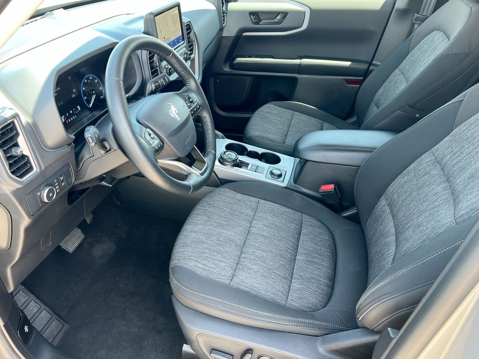 Thumbnail: 2021 Ford Bronco Sport - 10