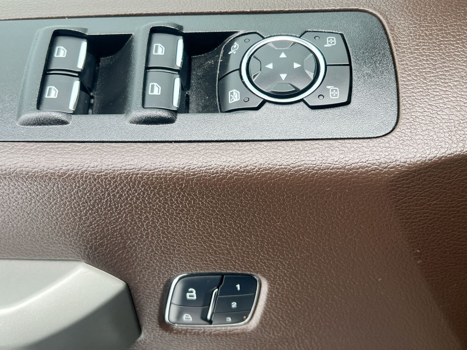 Thumbnail: 2017 Ford F-150 - 17