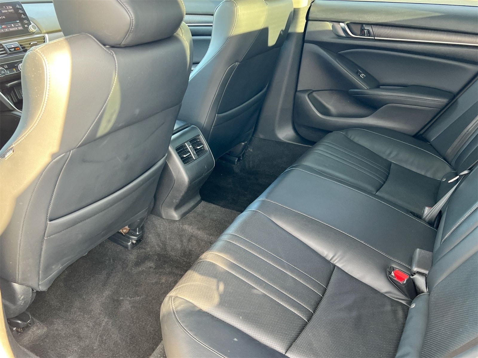 Thumbnail: 2018 Honda Accord - 18